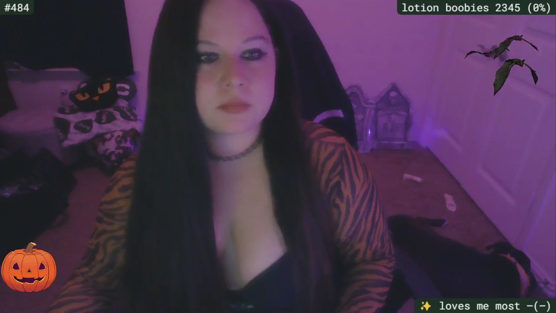 Gallery image thumbnail from SassySarah94's myfreecams stream on, 10/28/2025, 03:31 image 10 of 20