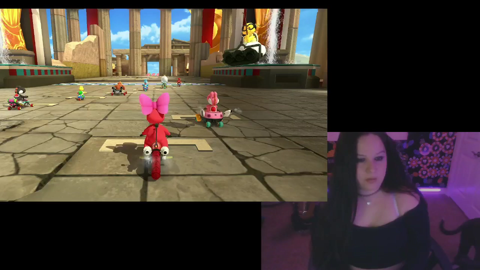 Gallery image thumbnail from SassySarah94's myfreecams stream on, 11/26/2025, 03:42 image 4 of 20