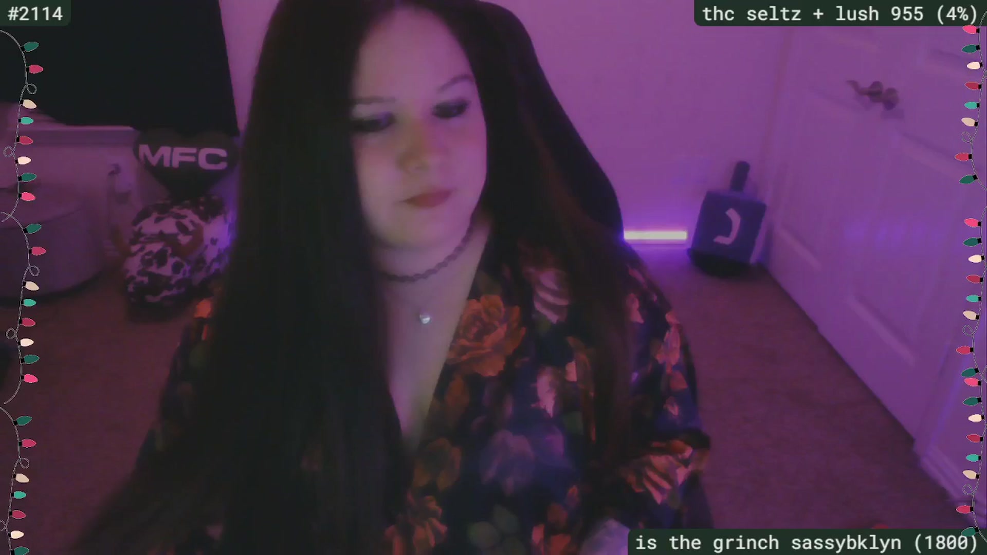 Gallery image thumbnail from SassySarah94's myfreecams stream on, 12/04/2025, 03:05 image 16 of 20