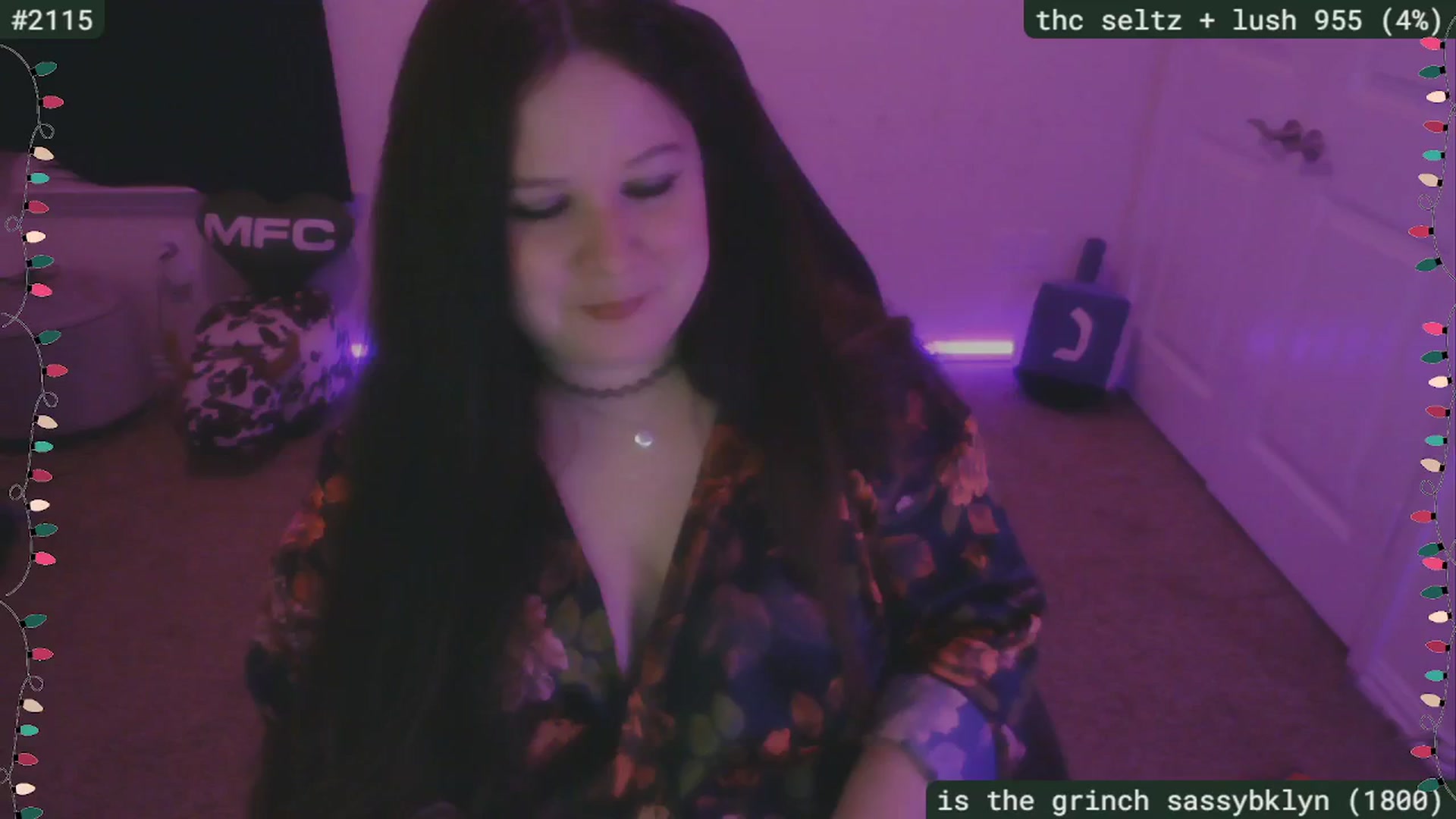 Gallery image thumbnail from SassySarah94's myfreecams stream on, 12/04/2025, 03:05 image 17 of 20