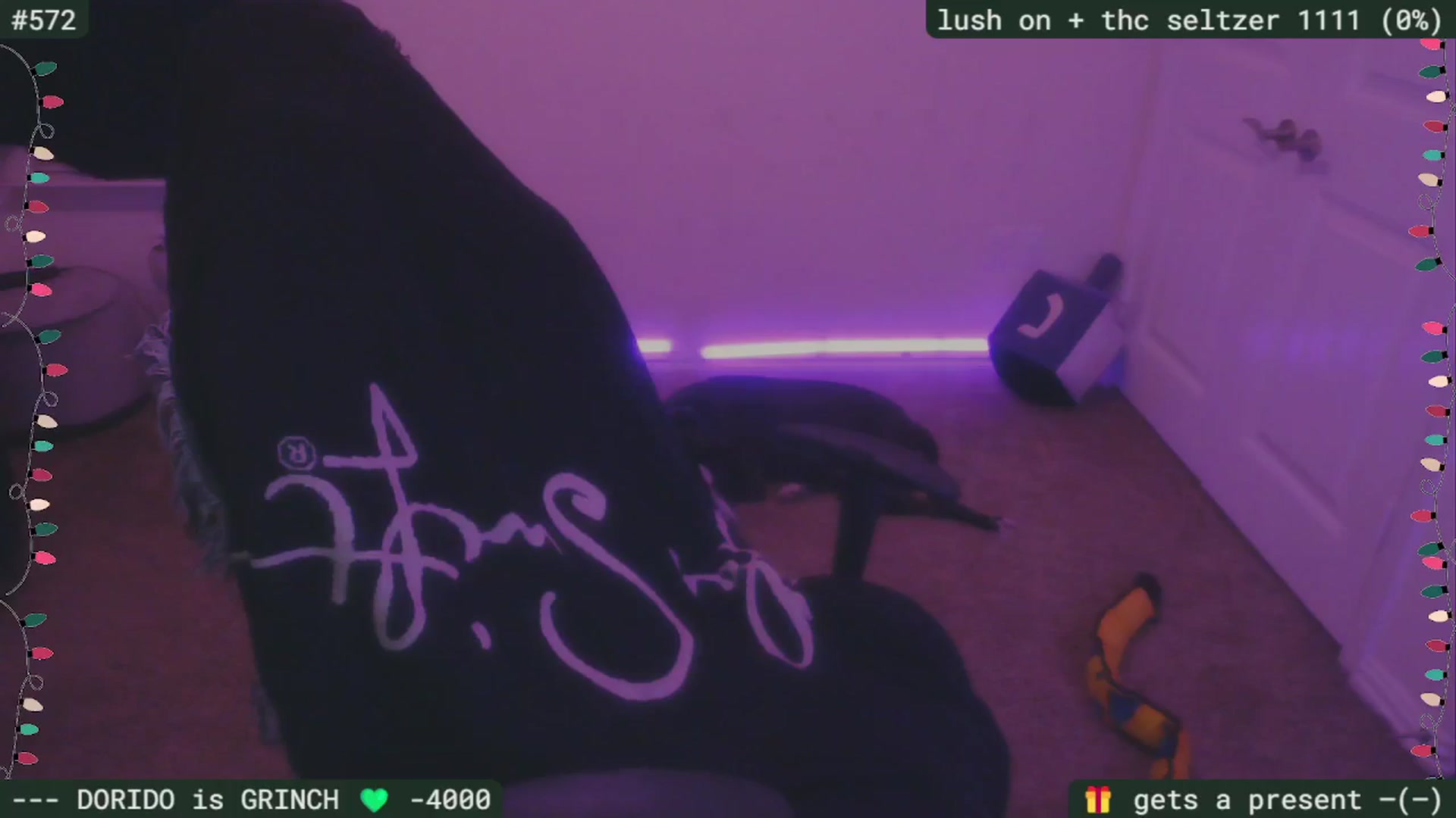 Gallery image thumbnail from SassySarah94's myfreecams stream on, 12/24/2025, 04:35 image 4 of 20