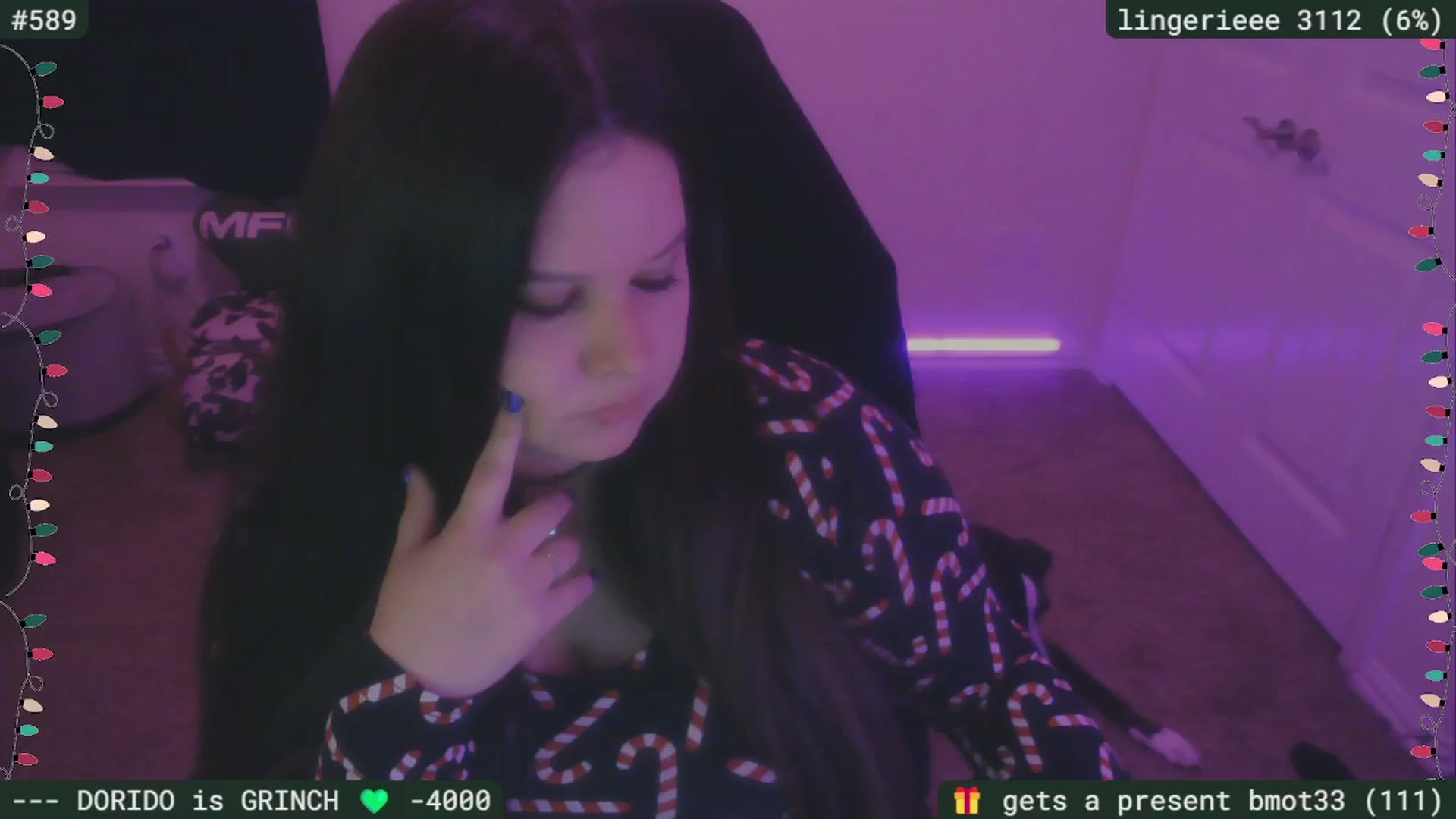 Gallery image thumbnail from SassySarah94's myfreecams stream on, 12/25/2025, 04:47 image 5 of 20