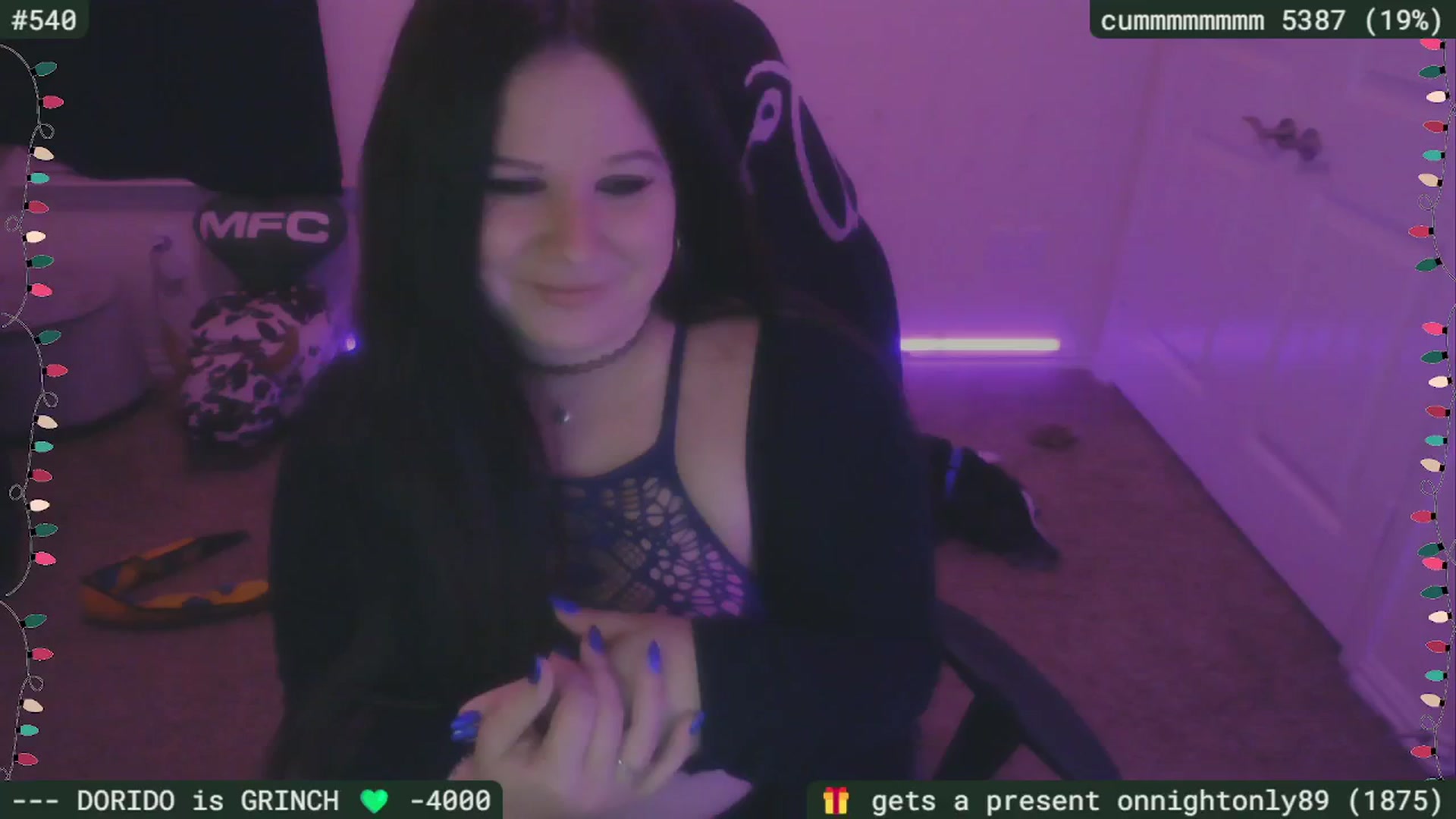 Gallery image thumbnail from SassySarah94's myfreecams stream on, 12/27/2025, 04:34 image 16 of 20