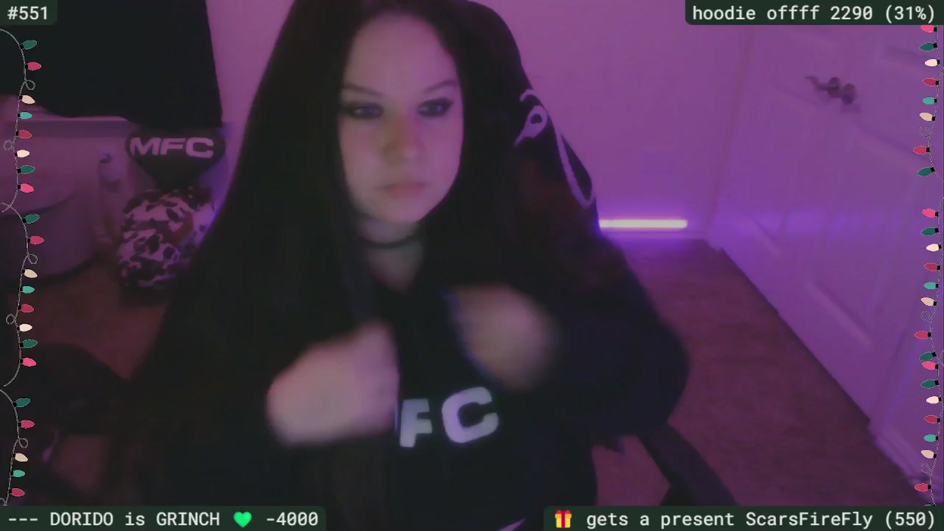 Gallery image thumbnail from SassySarah94's myfreecams stream on, 12/29/2025, 03:56 image 16 of 20