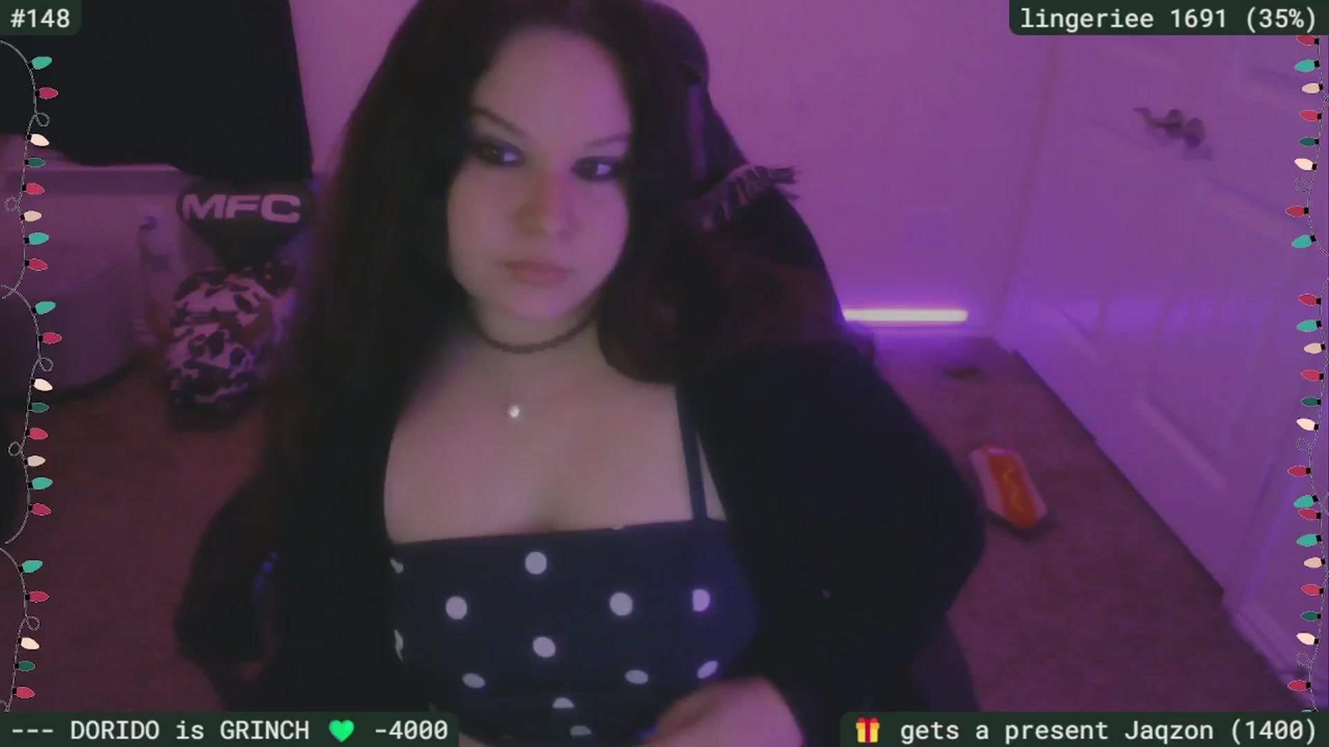 Gallery image thumbnail from SassySarah94's myfreecams stream on, 01/02/2026, 24:02 image 15 of 20
