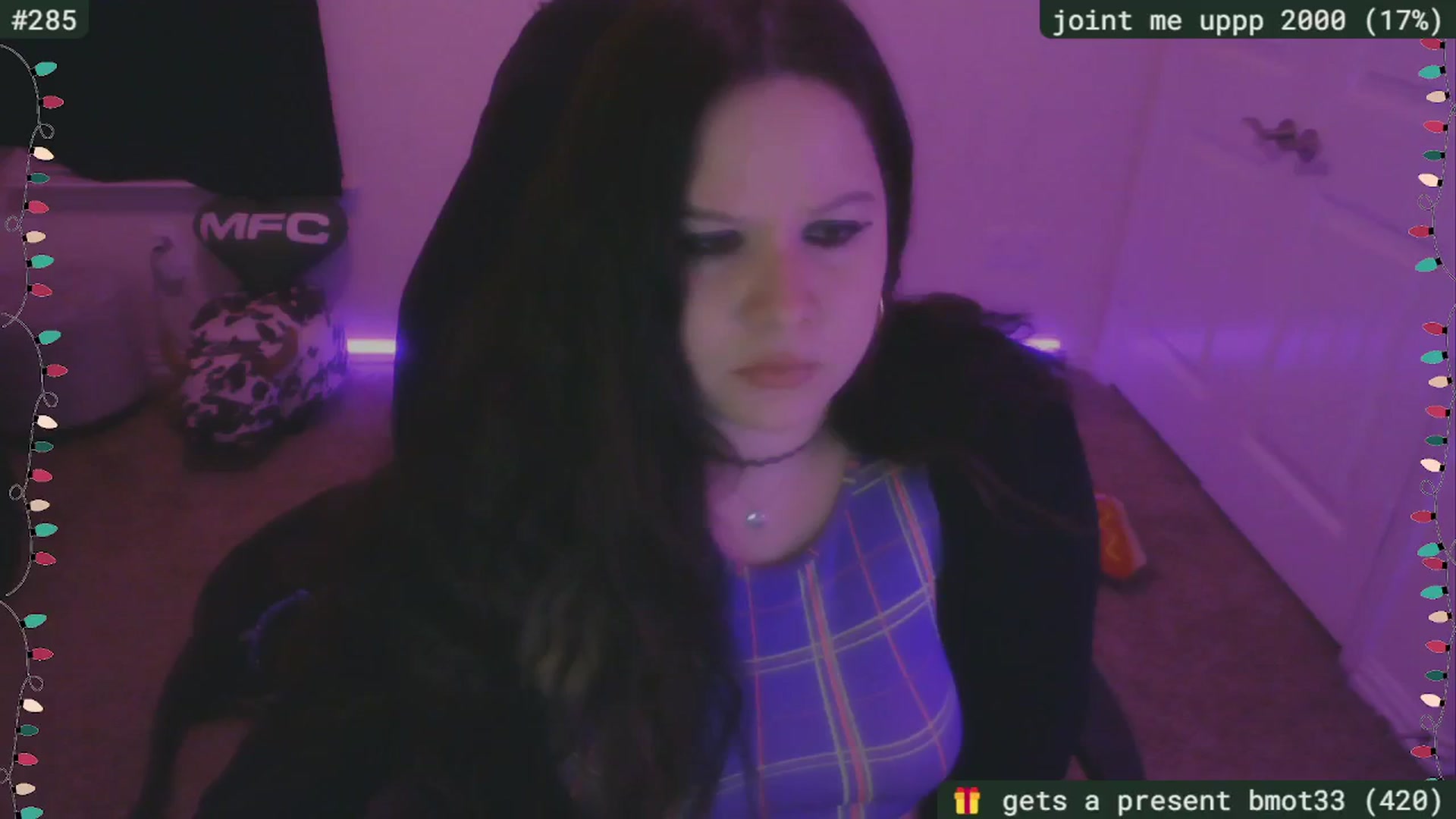 Gallery image thumbnail from SassySarah94's myfreecams stream on, 01/03/2026, 03:42 image 18 of 20