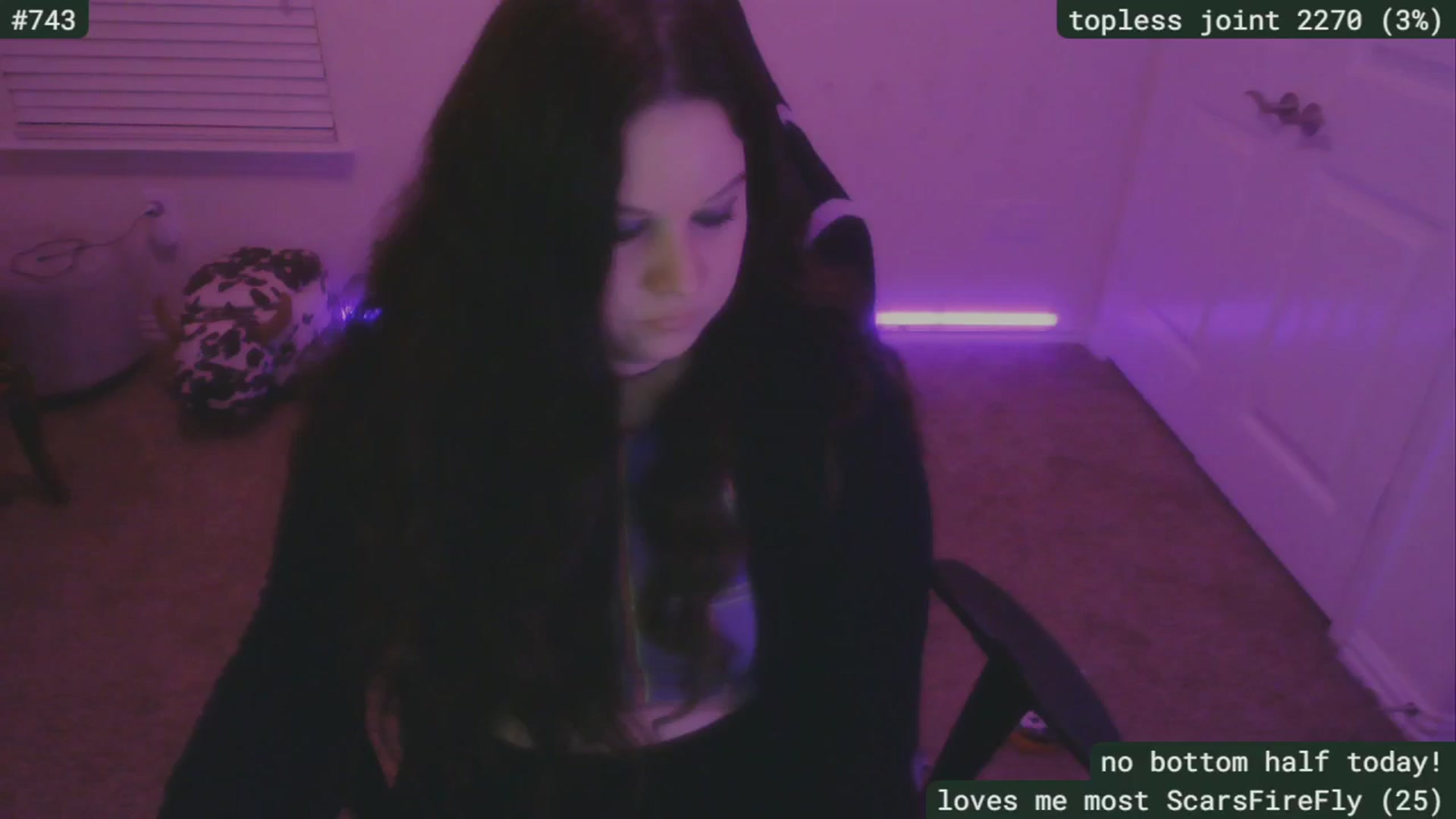 Gallery image thumbnail from SassySarah94's myfreecams stream on, 01/07/2026, 03:19 image 18 of 20