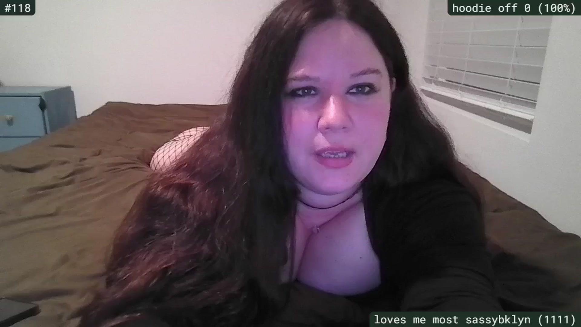Gallery image thumbnail from SassySarah94's myfreecams stream on, 03/11/2026, 03:17 image 12 of 20