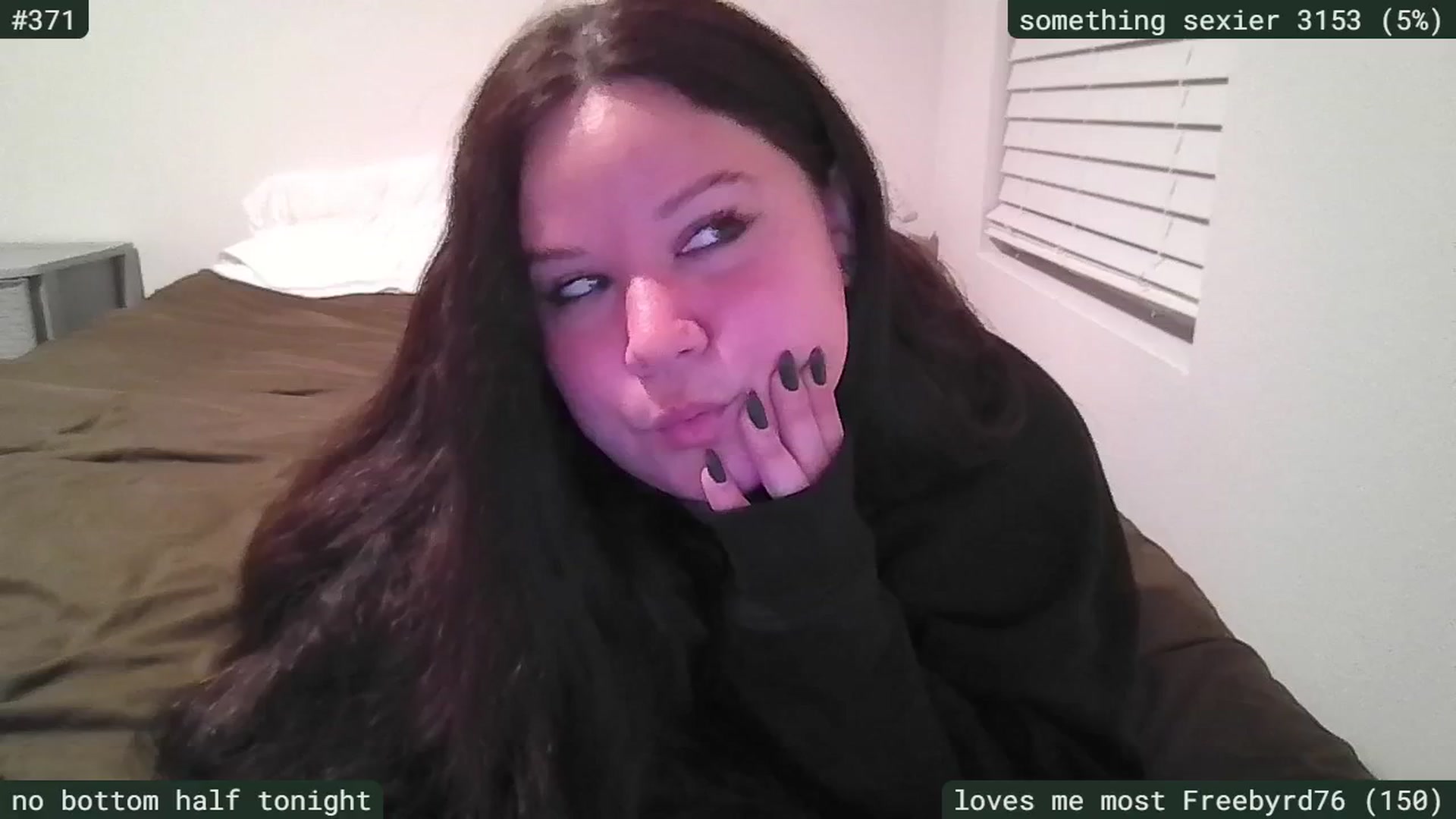 Gallery image thumbnail from SassySarah94's myfreecams stream on, 03/26/2026, 03:14 image 17 of 20