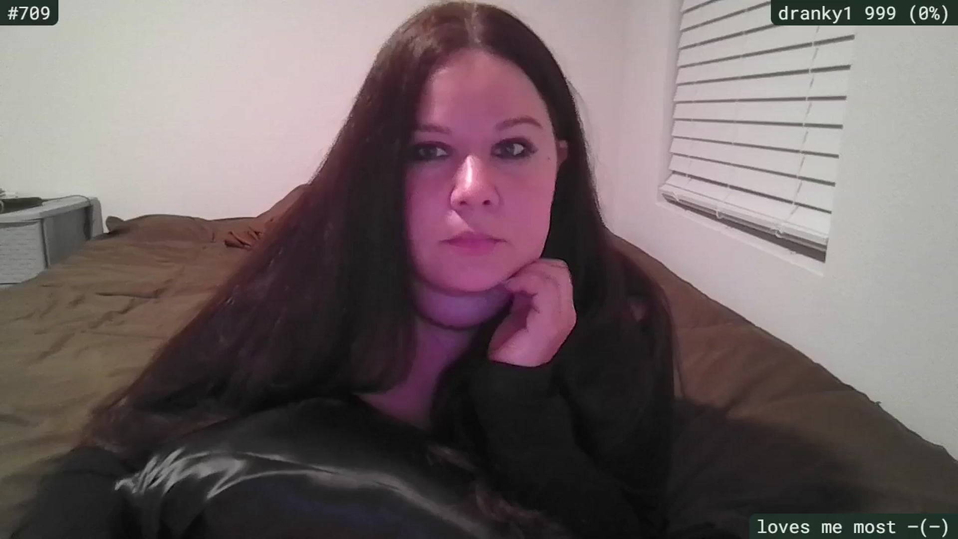Gallery image thumbnail from SassySarah94's myfreecams stream on, 04/11/2026, 02:02 image 5 of 20