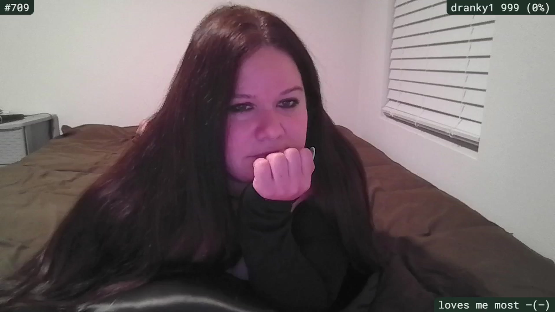 Gallery image thumbnail from SassySarah94's myfreecams stream on, 04/11/2026, 02:02 image 19 of 20