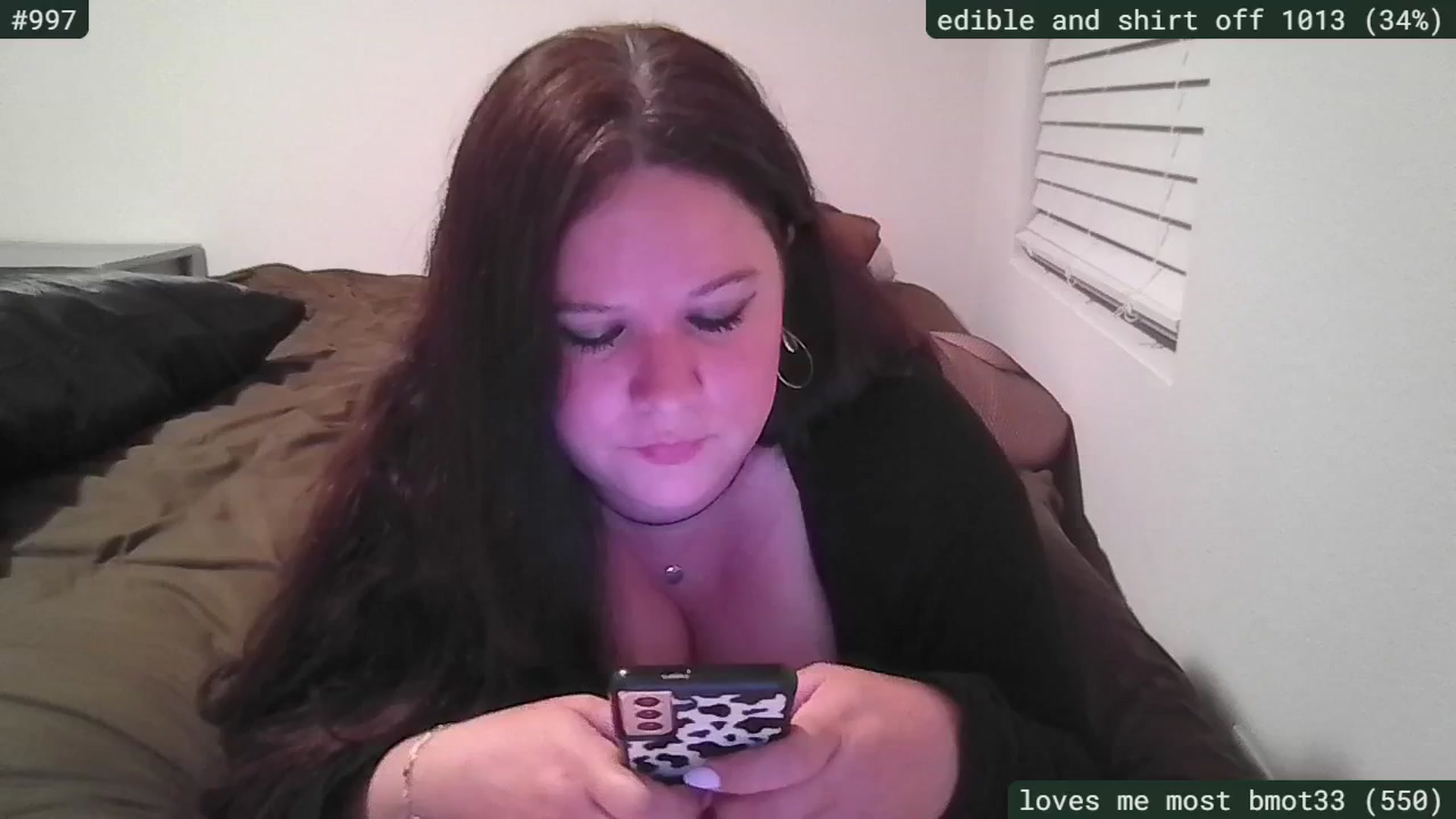 Gallery image thumbnail from SassySarah94's myfreecams stream on, 04/27/2026, 04:06 image 2 of 20