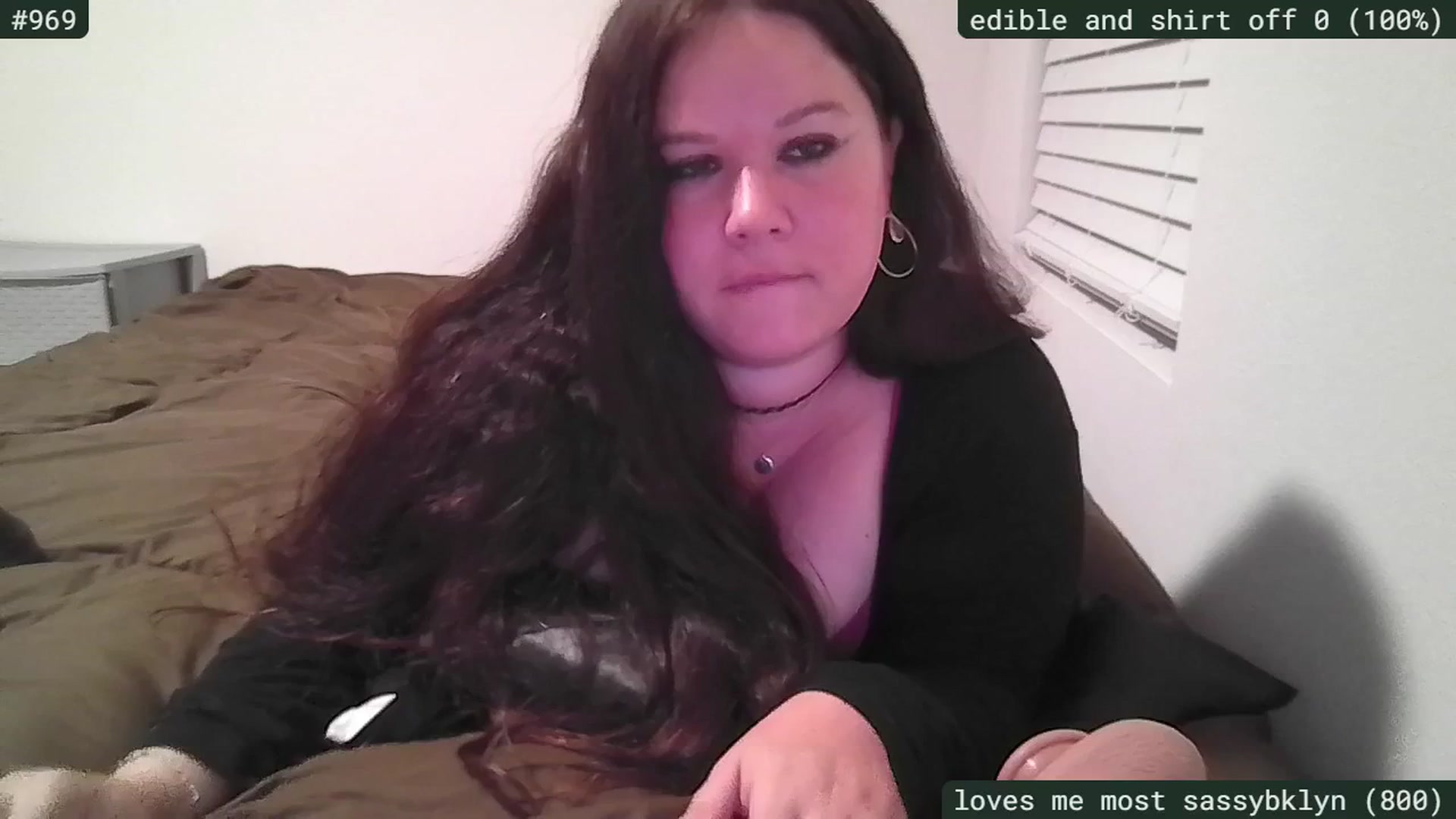 Gallery image thumbnail from SassySarah94's myfreecams stream on, 04/27/2026, 04:06 image 17 of 20