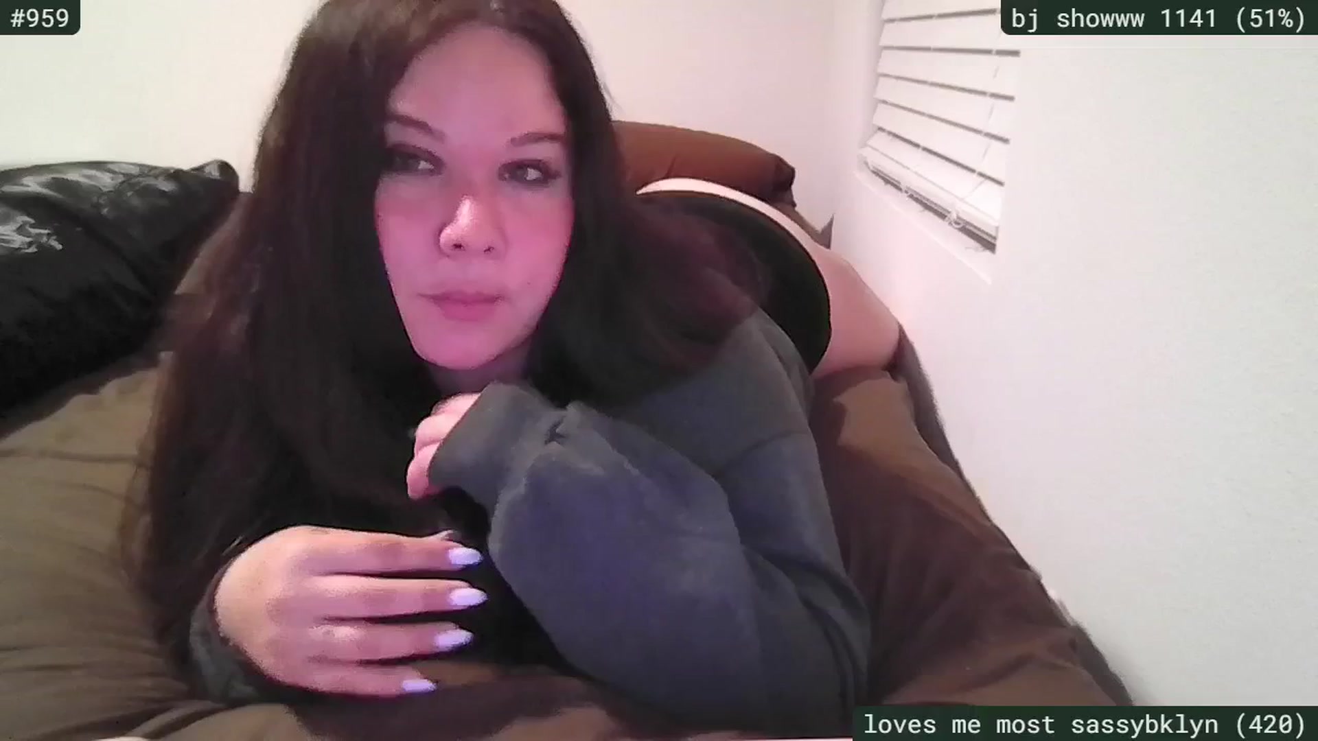 Gallery image thumbnail from SassySarah94's myfreecams stream on, 04/29/2026, 03:14 image 15 of 20