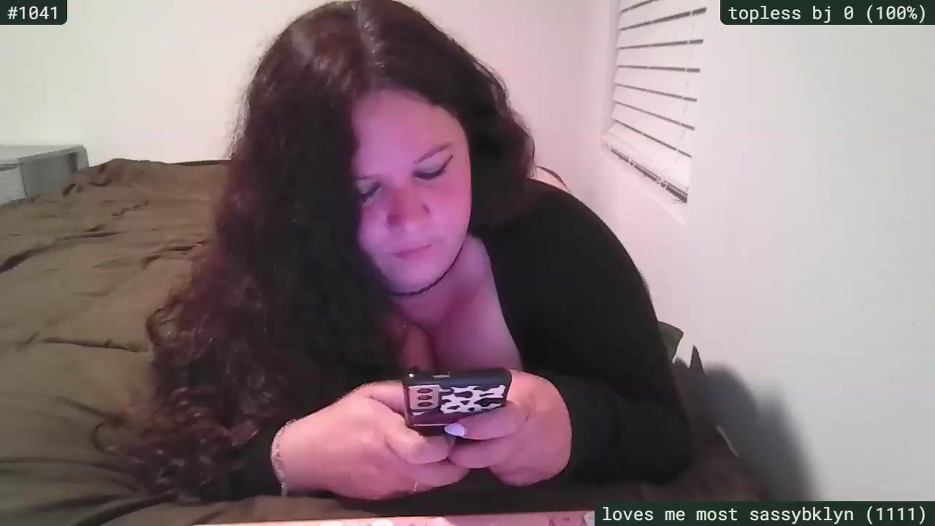 Gallery image thumbnail from SassySarah94's myfreecams stream on, 05/16/2026, 05:00 image 17 of 20