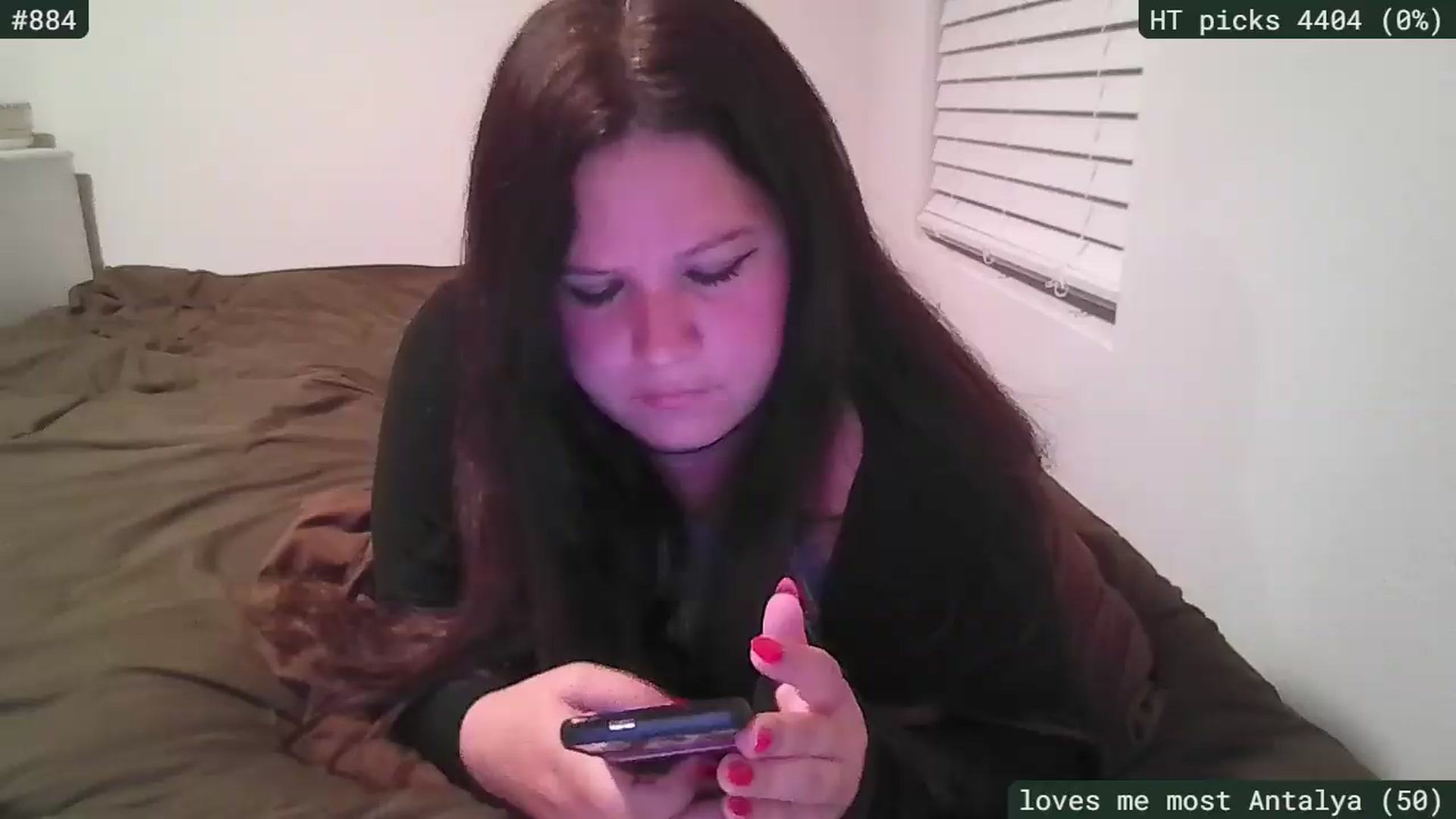 Gallery image thumbnail from SassySarah94's myfreecams stream on, 05/29/2026, 02:42 image 18 of 20