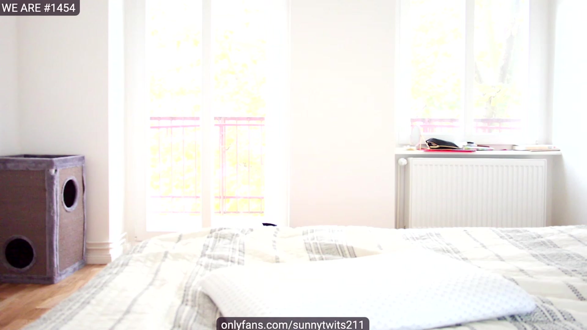 Gallery image thumbnail from SassySuz_'s myfreecams stream on, 11/25/2022, 08:59 image 19 of 20