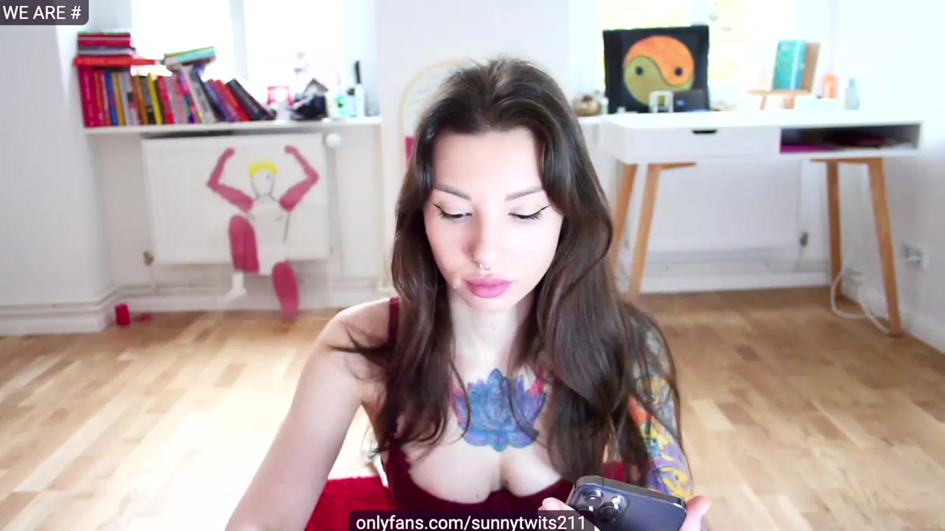 Gallery image thumbnail from SassySuz_'s myfreecams stream on, 12/01/2022, 11:01 image 10 of 20
