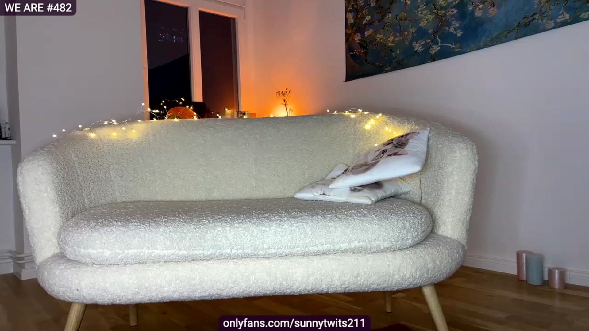 Gallery image thumbnail from SassySuz_'s myfreecams stream on, 12/07/2022, 17:05 image 12 of 20