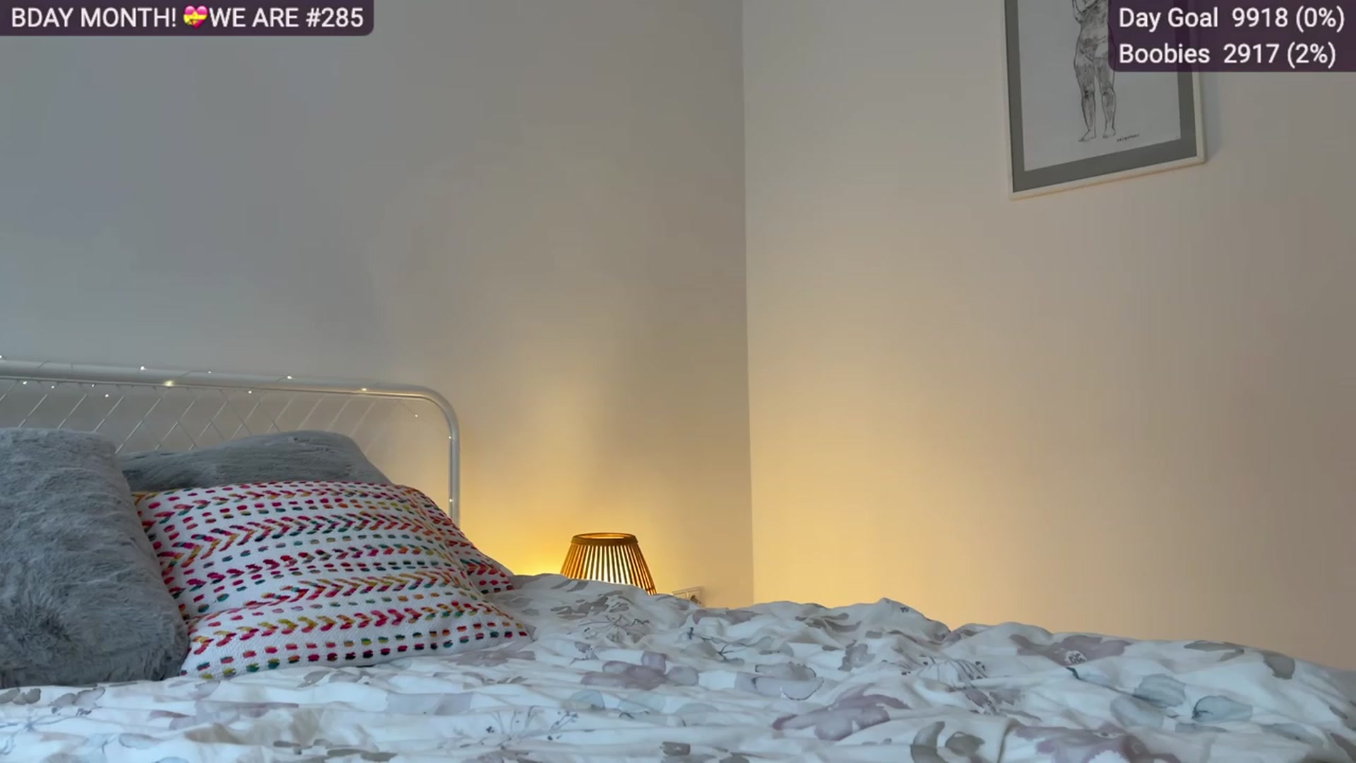 Gallery image thumbnail from SassySuz_'s myfreecams stream on, 01/04/2023, 14:18 image 12 of 20