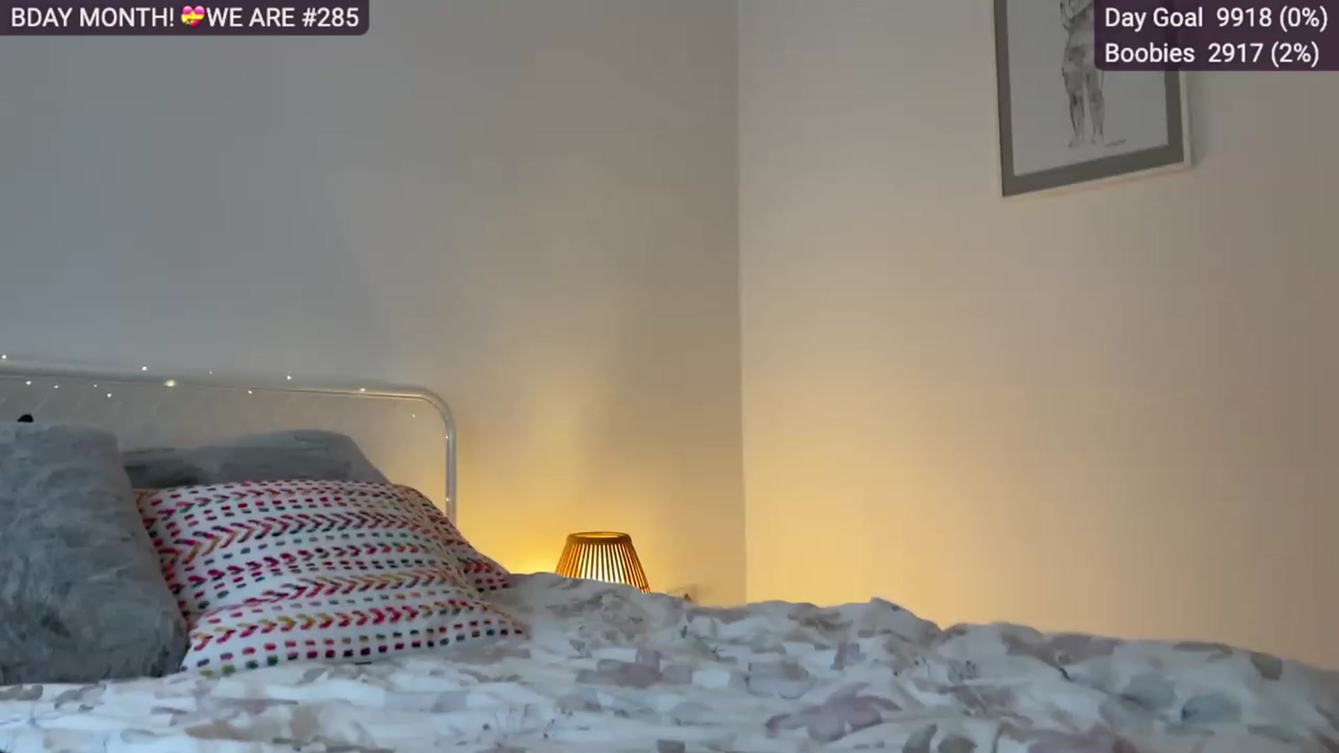 Gallery image thumbnail from SassySuz_'s myfreecams stream on, 01/04/2023, 14:18 image 11 of 20