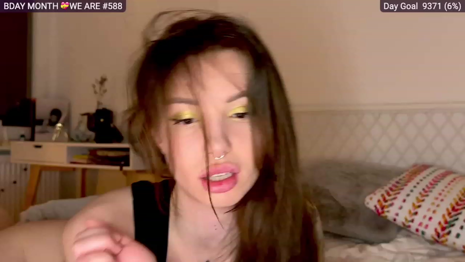 Gallery image thumbnail from SassySuz_'s myfreecams stream on, 01/27/2023, 21:52 image 2 of 20