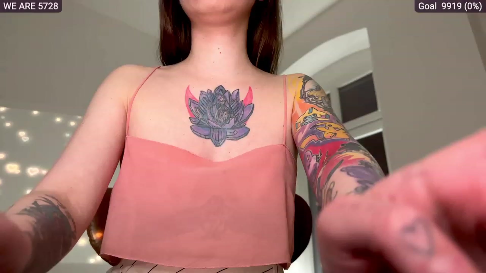 Gallery image thumbnail from SassySuz_'s myfreecams stream on, 03/03/2023, 24:31 image 16 of 20
