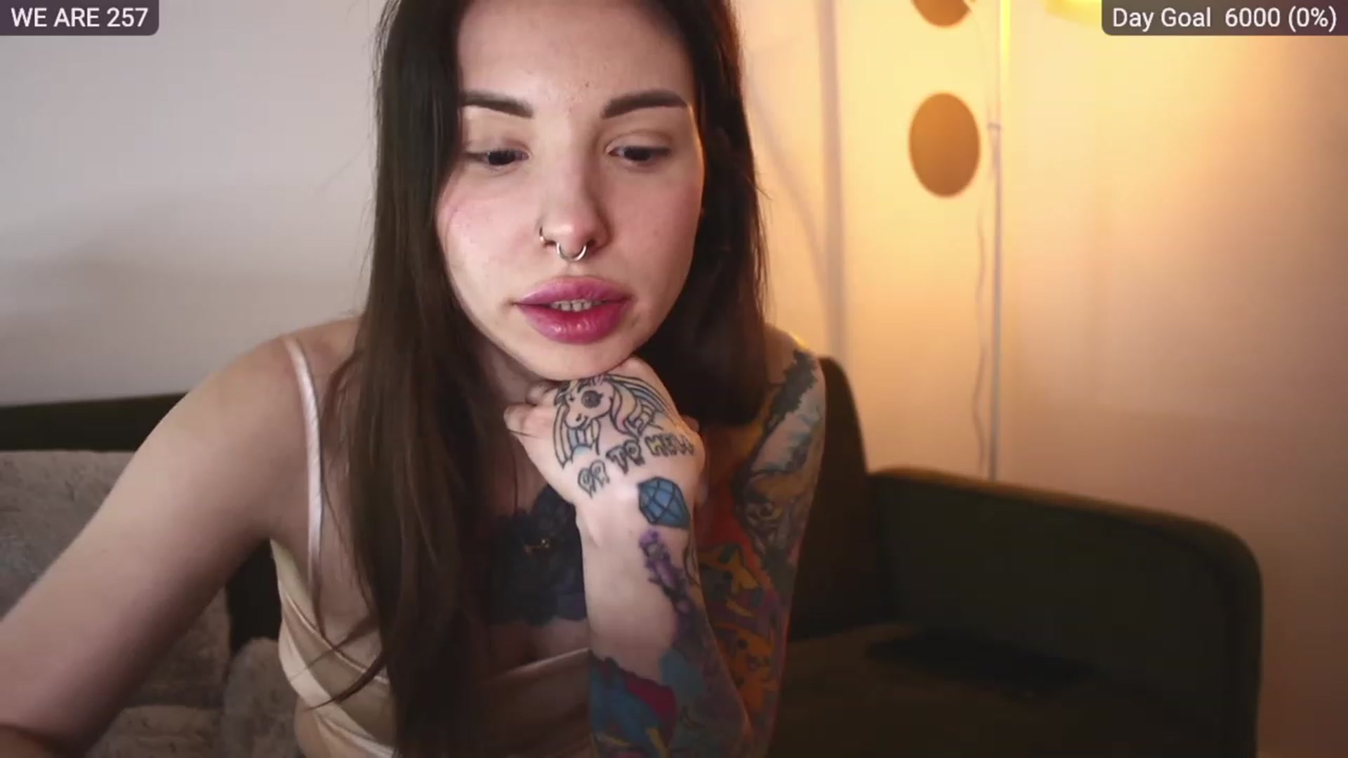 Gallery image thumbnail from SassySuz_'s myfreecams stream on, 04/02/2023, 23:42 image 15 of 20