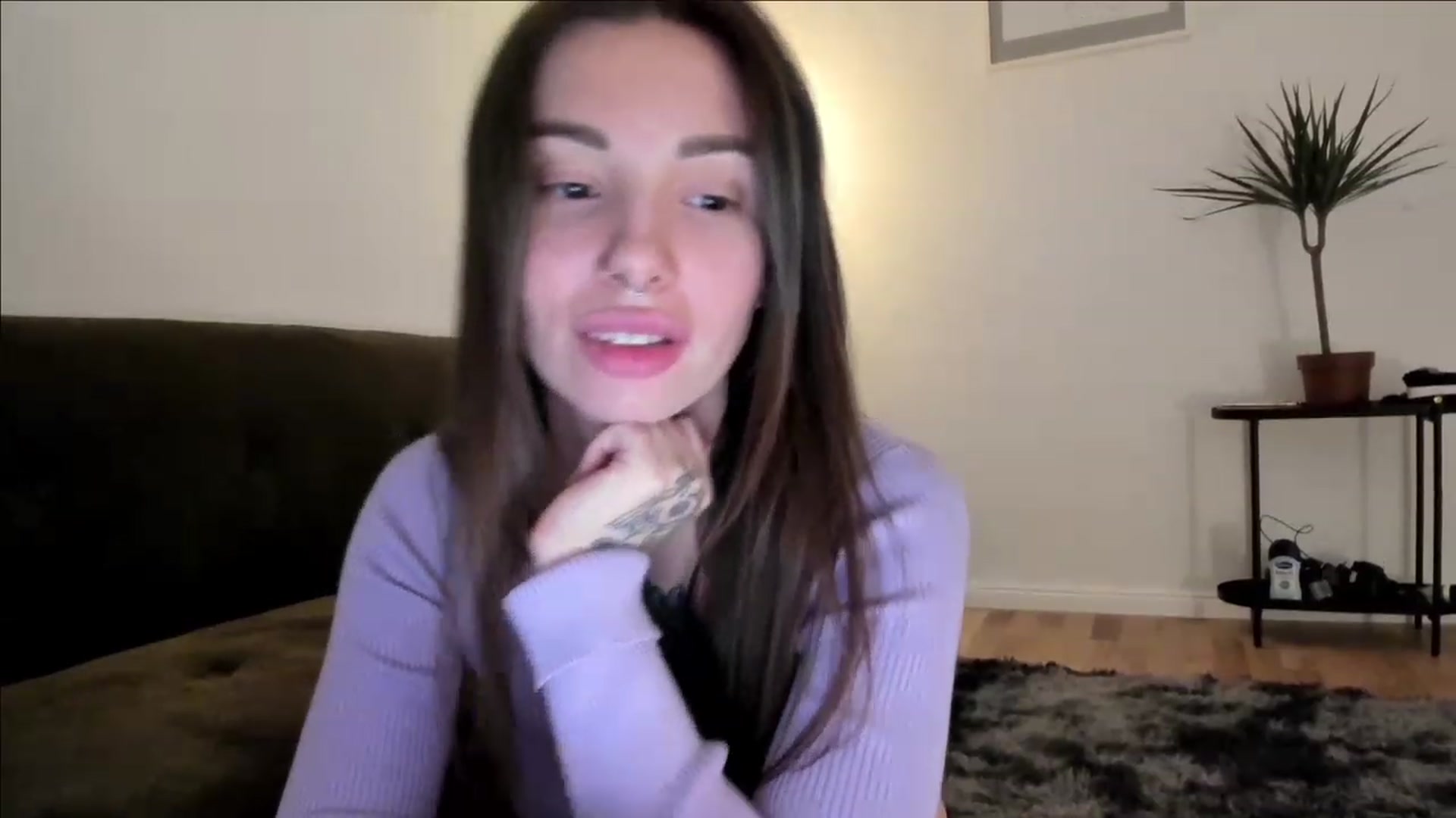 Gallery image thumbnail from SassySuz_'s myfreecams stream on, 04/16/2023, 02:48 image 19 of 20
