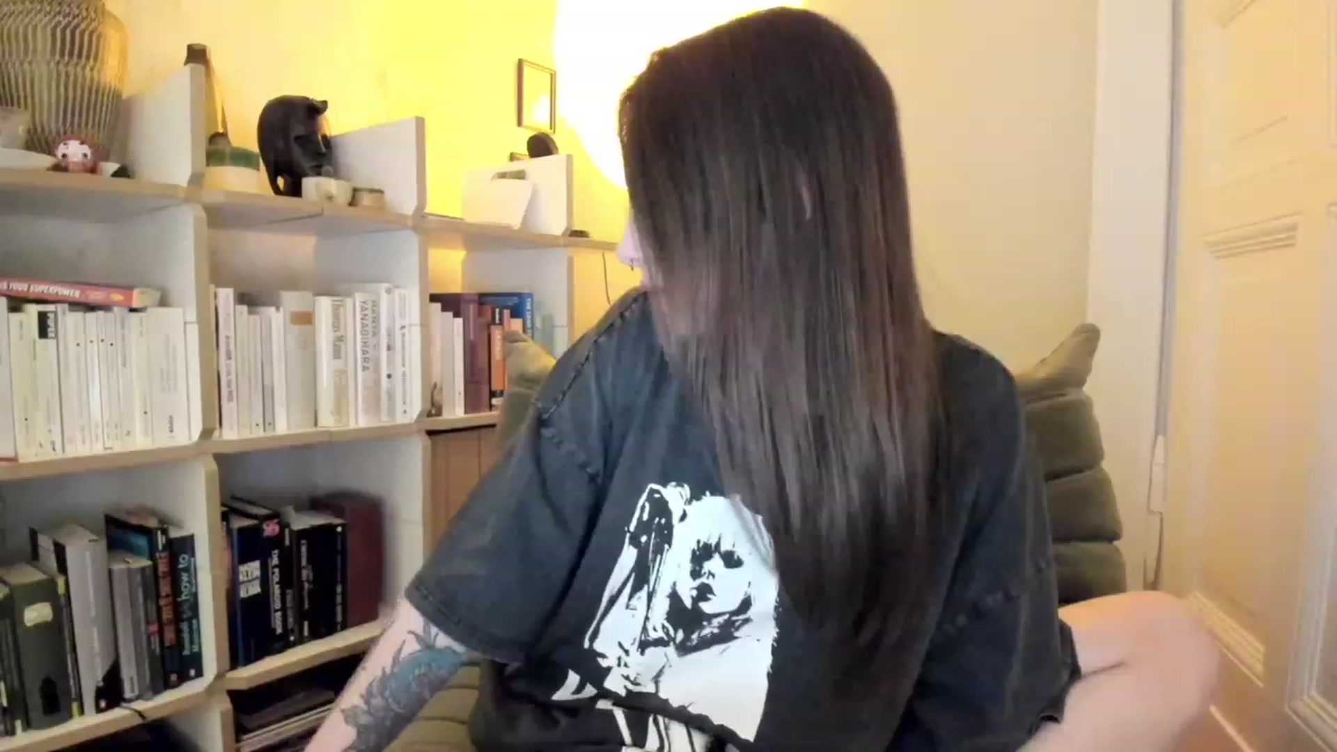 Gallery image thumbnail from SassySuz_'s myfreecams stream on, 04/21/2023, 22:40 image 12 of 20