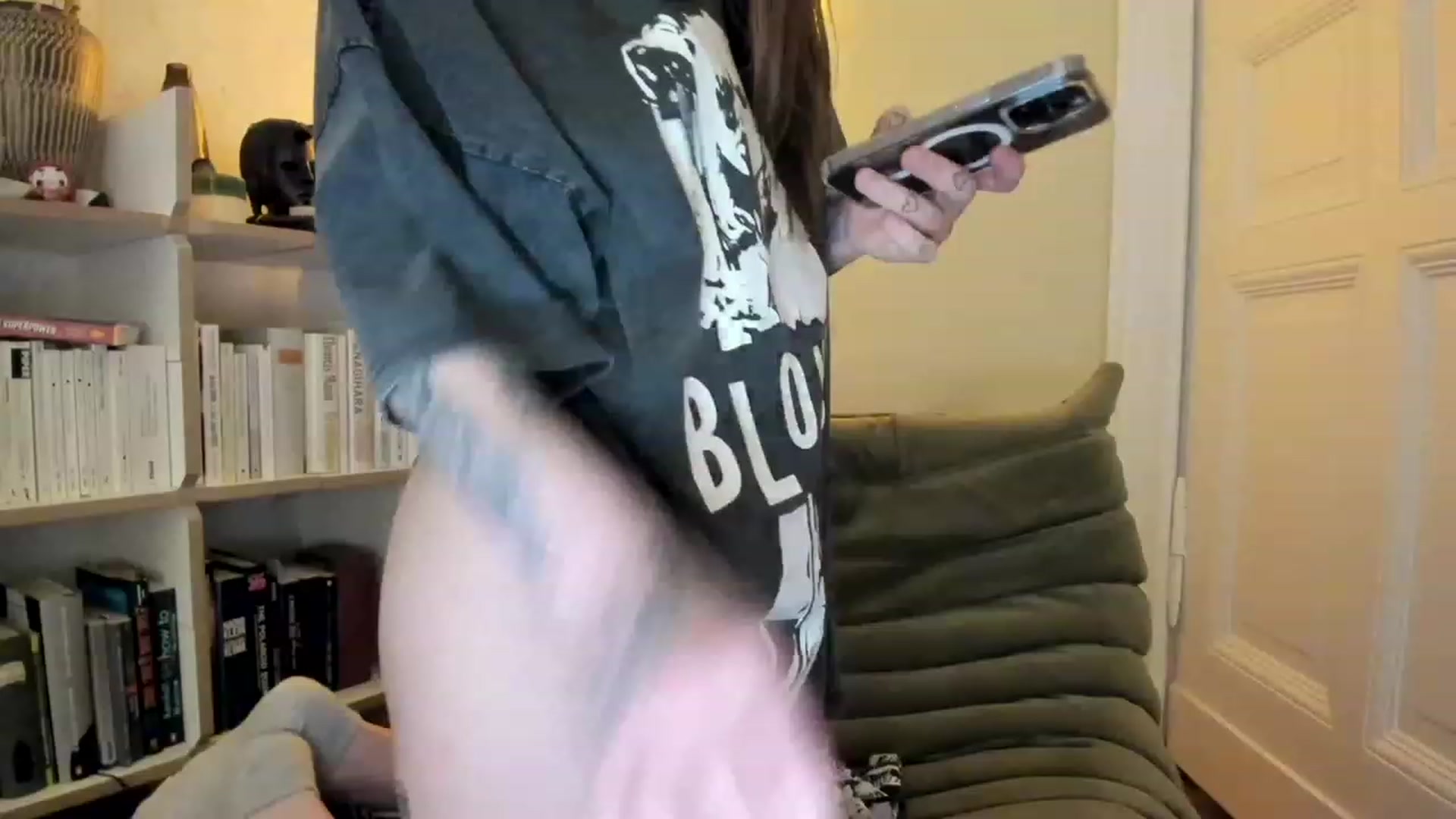 Gallery image thumbnail from SassySuz_'s myfreecams stream on, 04/21/2023, 23:13 image 20 of 20