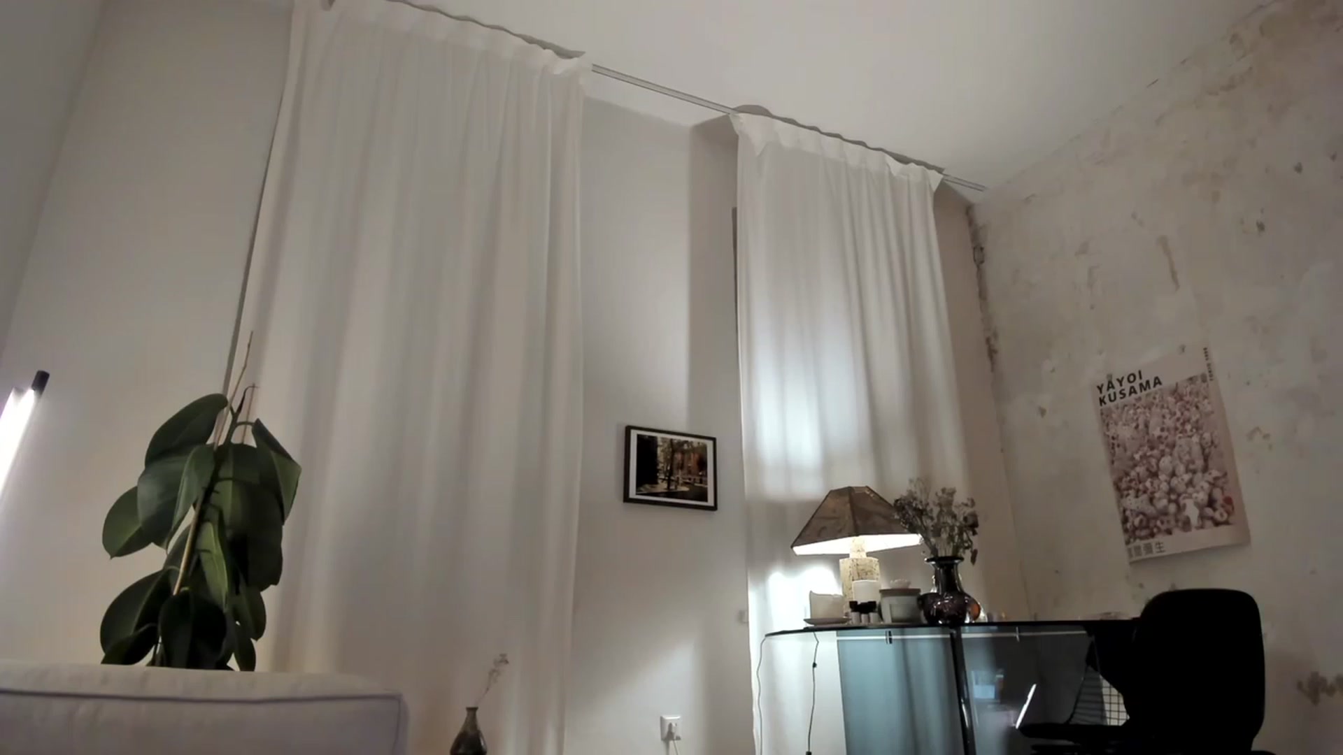 Gallery image thumbnail from SassySuz_'s myfreecams stream on, 04/22/2023, 22:41 image 19 of 20