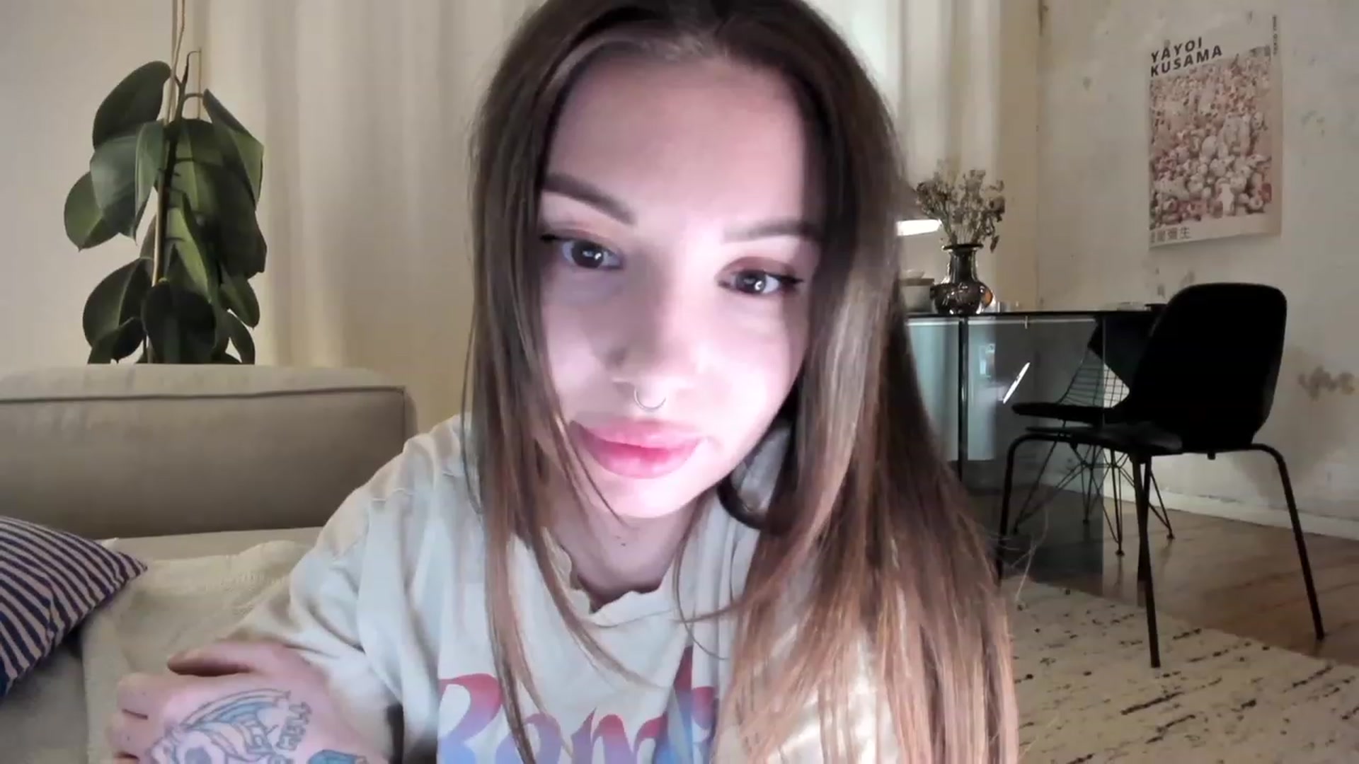 Gallery image thumbnail from SassySuz_'s myfreecams stream on, 04/22/2023, 22:41 image 13 of 20