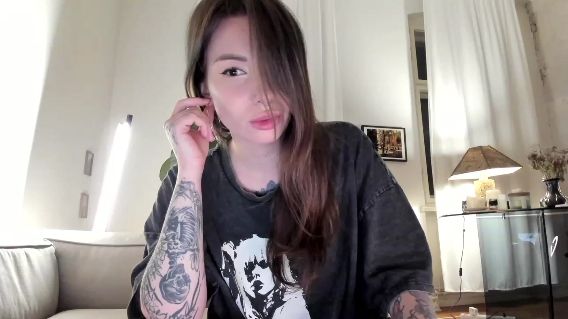 Gallery image thumbnail from SassySuz_'s myfreecams stream on, 04/30/2023, 19:55 image 11 of 20