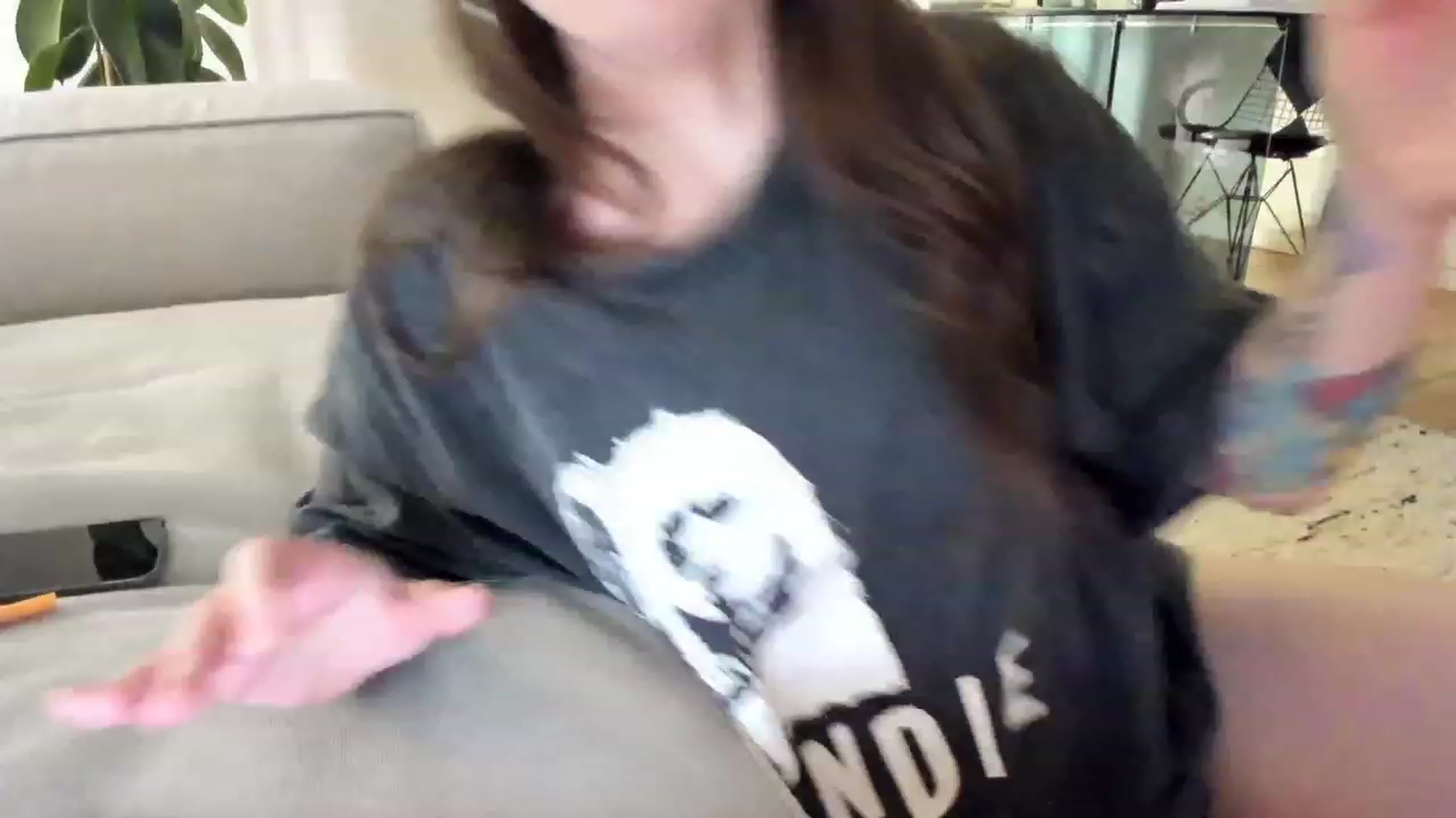 Gallery image thumbnail from SassySuz_'s myfreecams stream on, 04/30/2023, 19:55 image 3 of 20