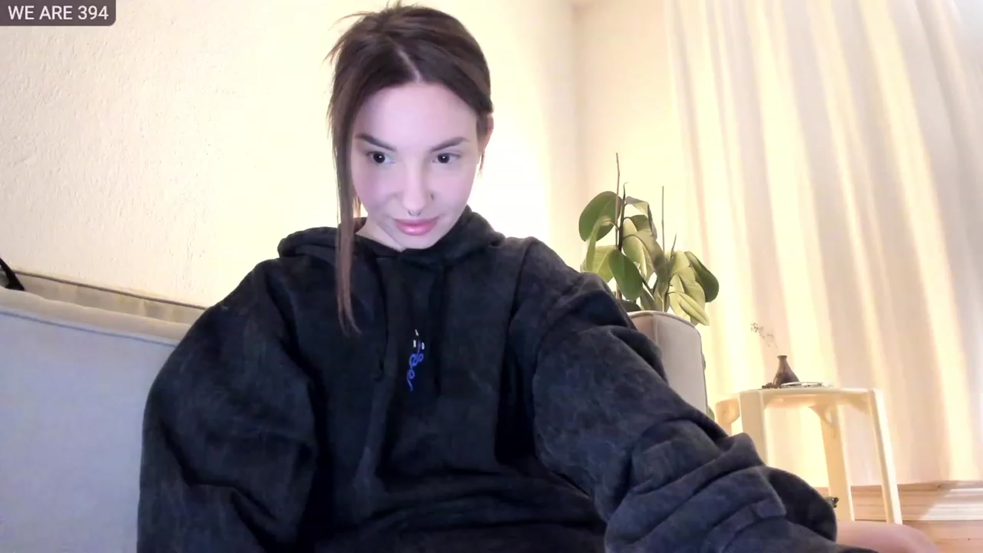 Gallery image thumbnail from SassySuz_'s myfreecams stream on, 05/10/2023, 21:47 image 2 of 20