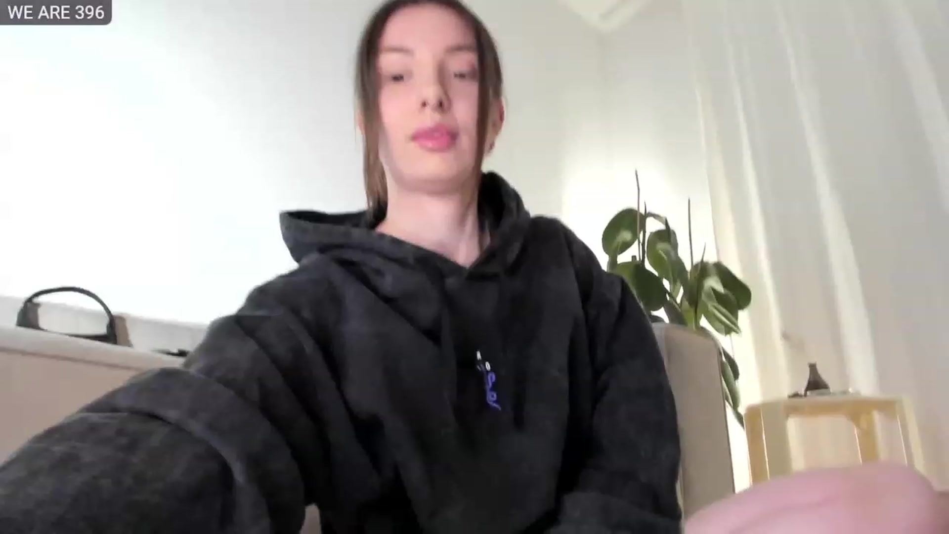 Gallery image thumbnail from SassySuz_'s myfreecams stream on, 05/10/2023, 21:47 image 10 of 20