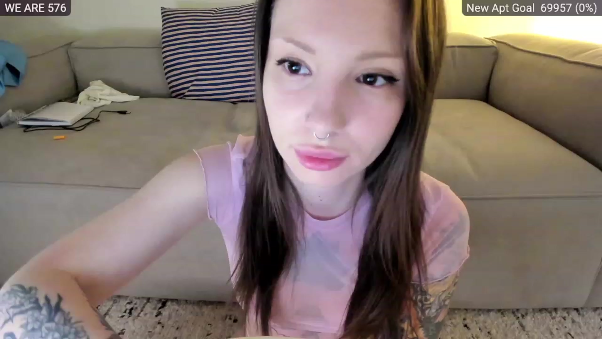 Gallery image thumbnail from SassySuz_'s myfreecams stream on, 05/18/2023, 22:01 image 3 of 20