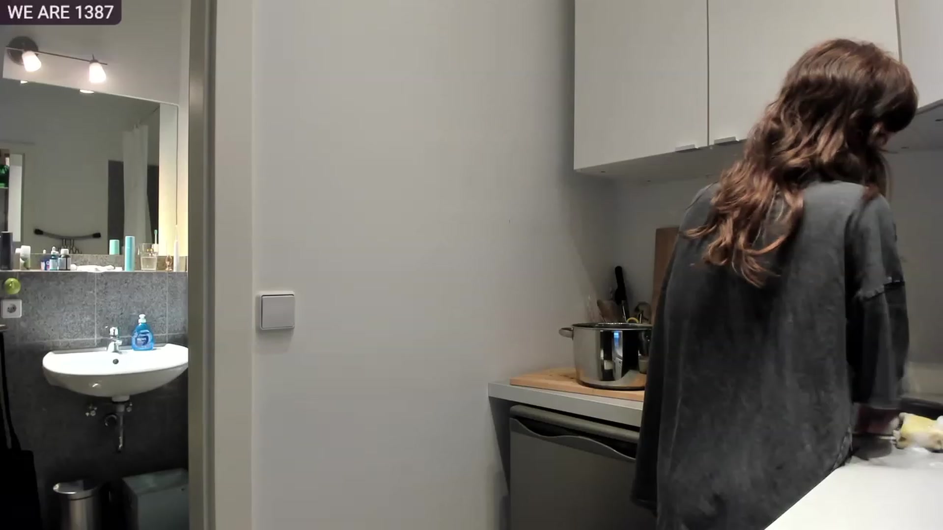 Gallery image thumbnail from SassySuz_'s myfreecams stream on, 06/29/2023, 21:31 image 4 of 20