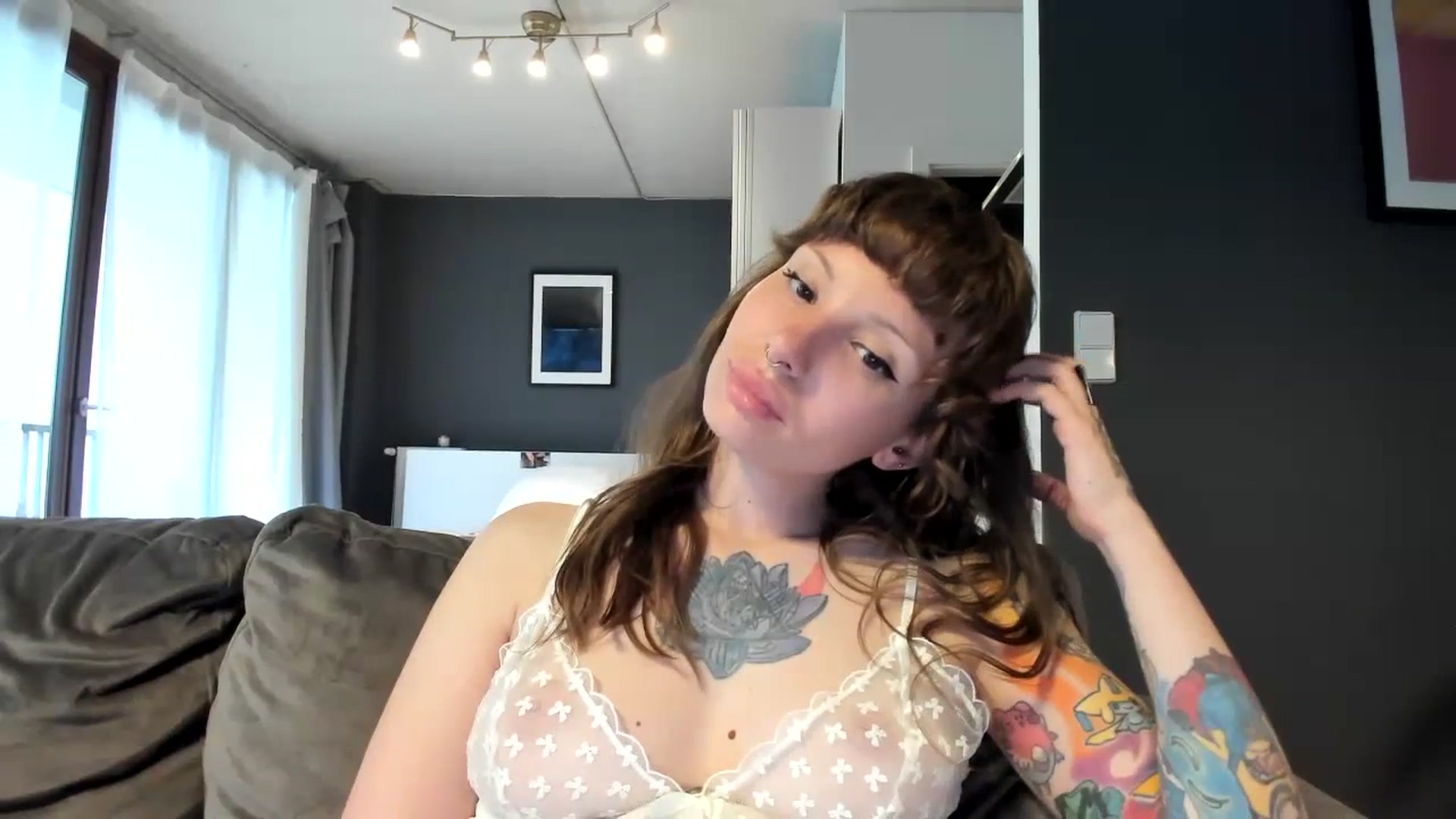 Gallery image thumbnail from SassySuz_'s myfreecams stream on, 07/03/2023, 18:56 image 4 of 20