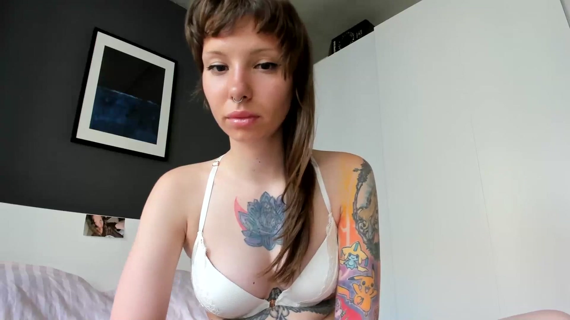 Gallery image thumbnail from SassySuz_'s myfreecams stream on, 07/06/2023, 14:18 image 14 of 20