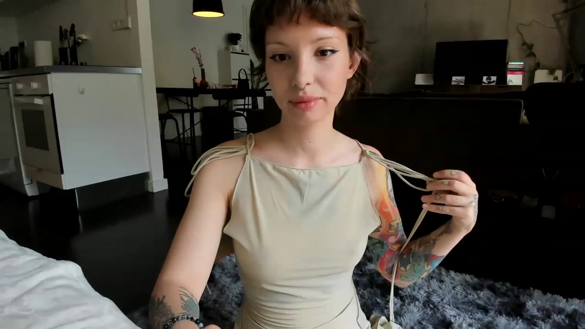 Gallery image thumbnail from SassySuz_'s myfreecams stream on, 07/09/2023, 12:52 image 15 of 20
