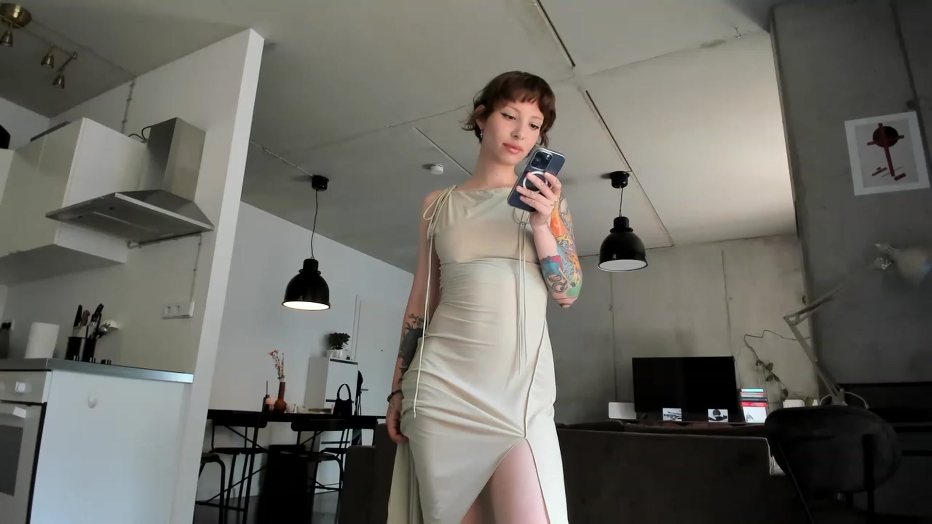 Gallery image thumbnail from SassySuz_'s myfreecams stream on, 07/09/2023, 12:52 image 9 of 20