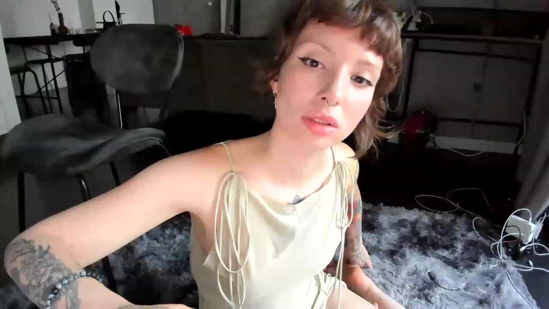 Gallery image thumbnail from SassySuz_'s myfreecams stream on, 07/09/2023, 18:46 image 20 of 20
