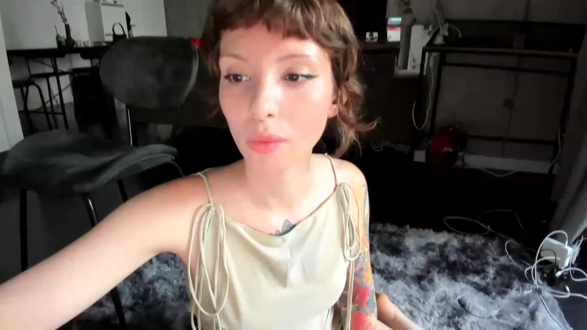 Gallery image thumbnail from SassySuz_'s myfreecams stream on, 07/09/2023, 18:46 image 19 of 20