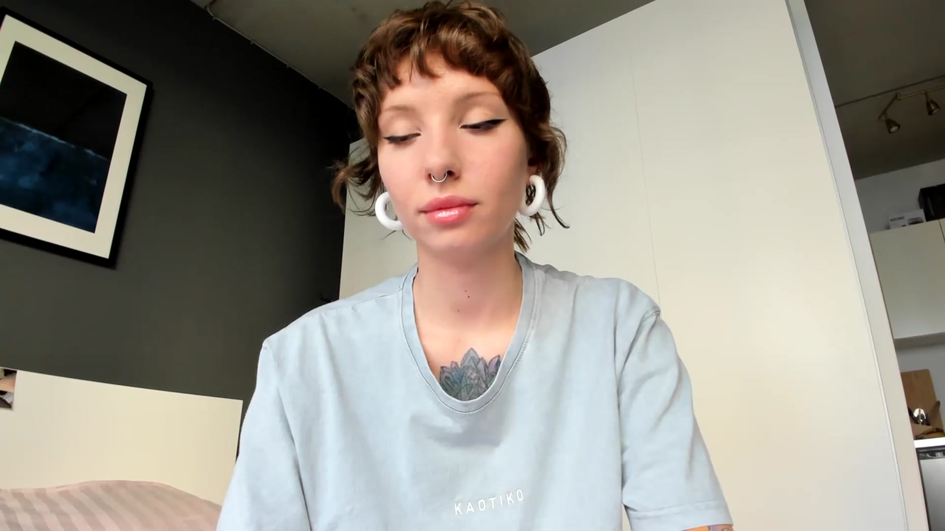Gallery image thumbnail from SassySuz_'s myfreecams stream on, 07/10/2023, 19:49 image 4 of 20