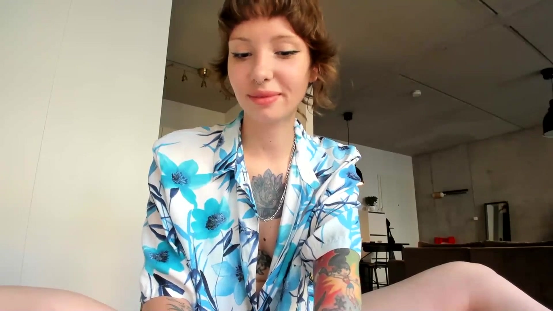 Gallery image thumbnail from SassySuz_'s myfreecams stream on, 07/16/2023, 19:00 image 4 of 20
