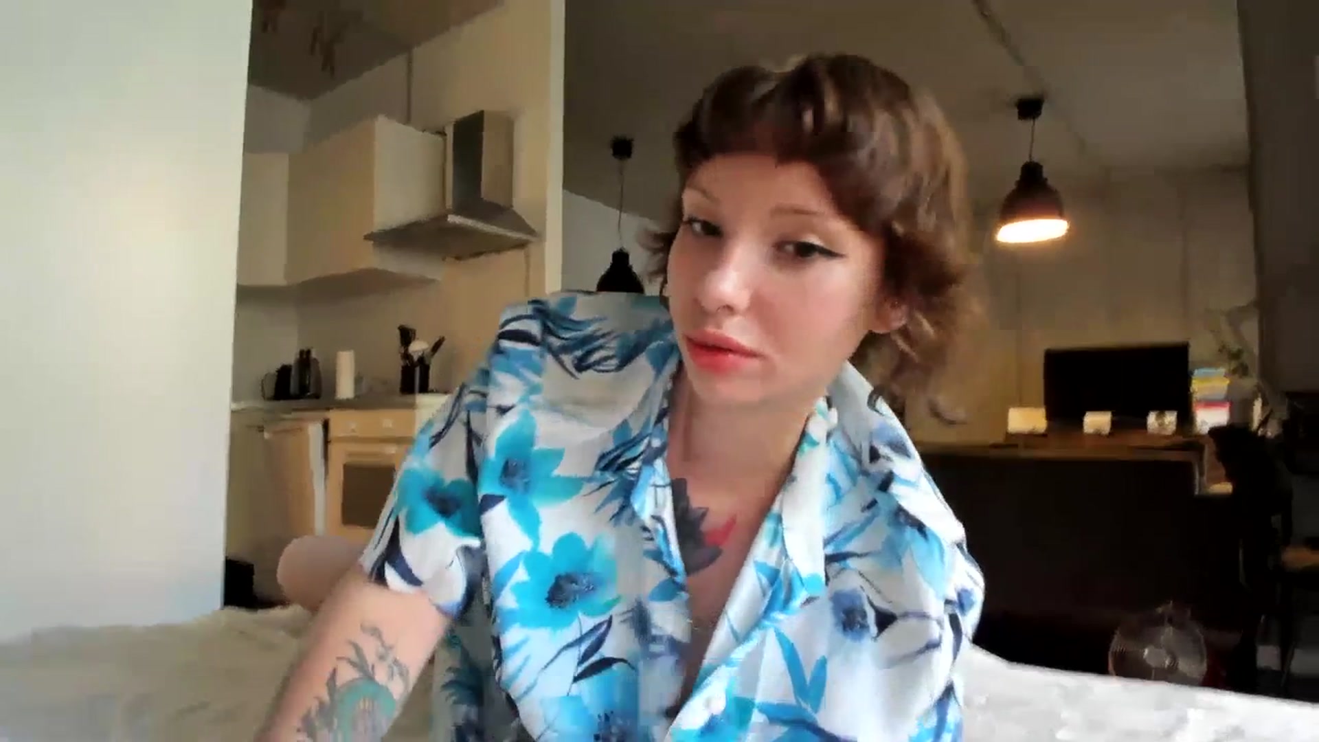 Gallery image thumbnail from SassySuz_'s myfreecams stream on, 07/16/2023, 19:00 image 12 of 20