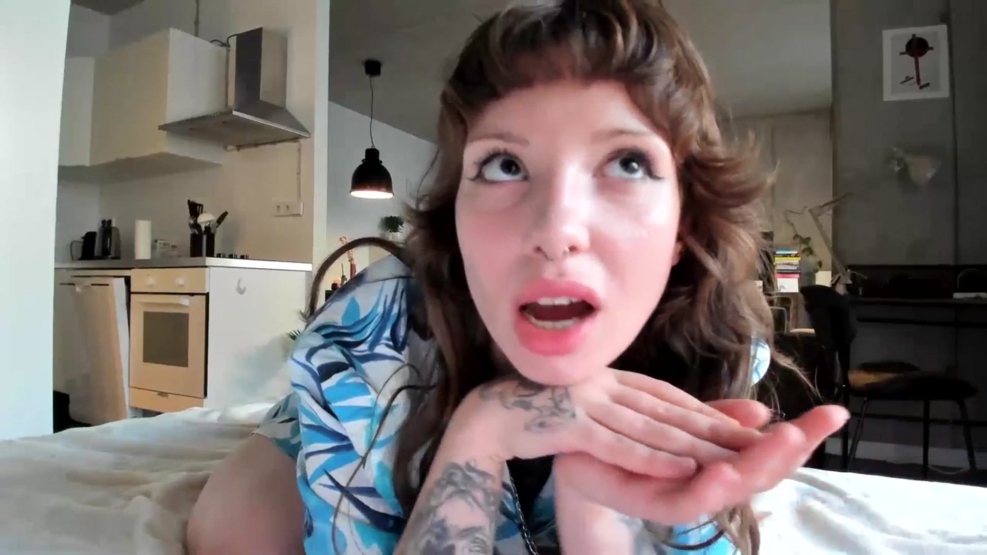 Gallery image thumbnail from SassySuz_'s myfreecams stream on, 07/16/2023, 19:00 image 14 of 20