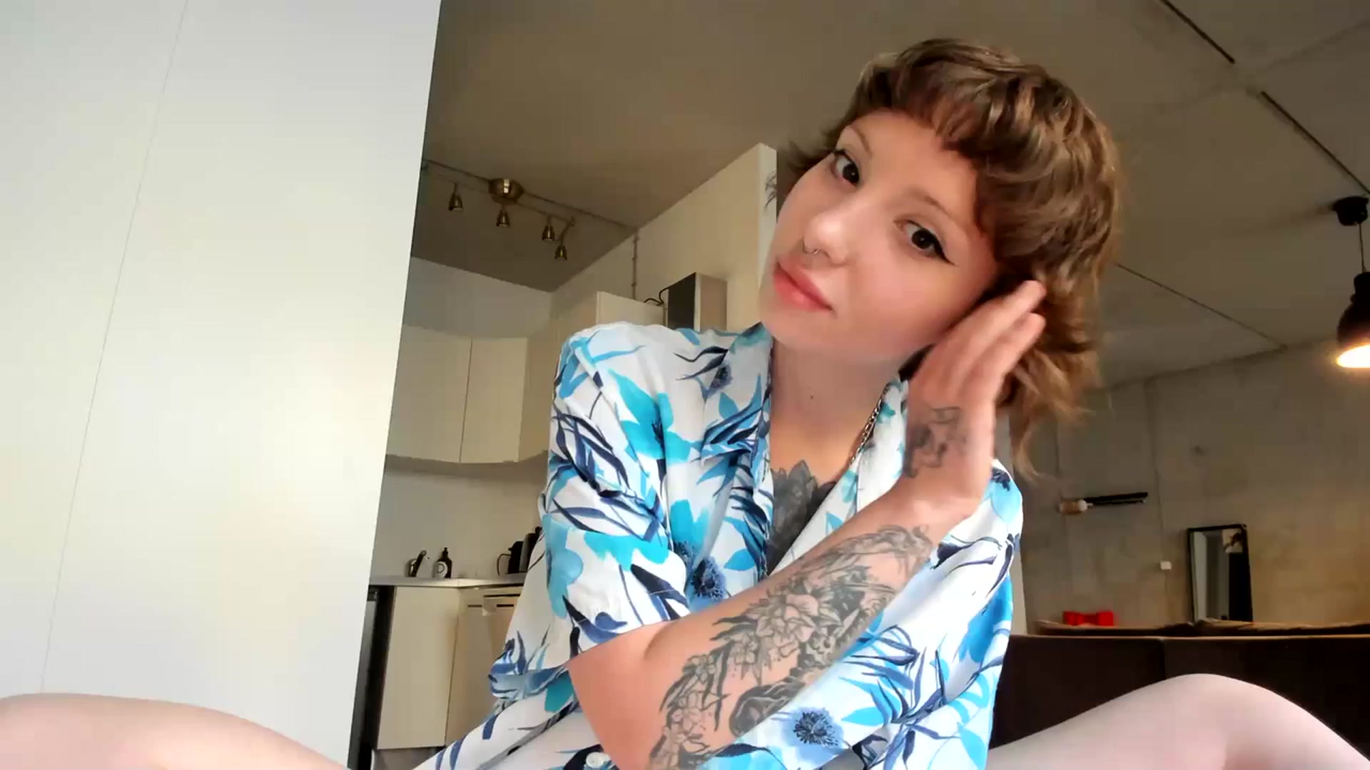 Gallery image thumbnail from SassySuz_'s myfreecams stream on, 07/16/2023, 19:00 image 9 of 20